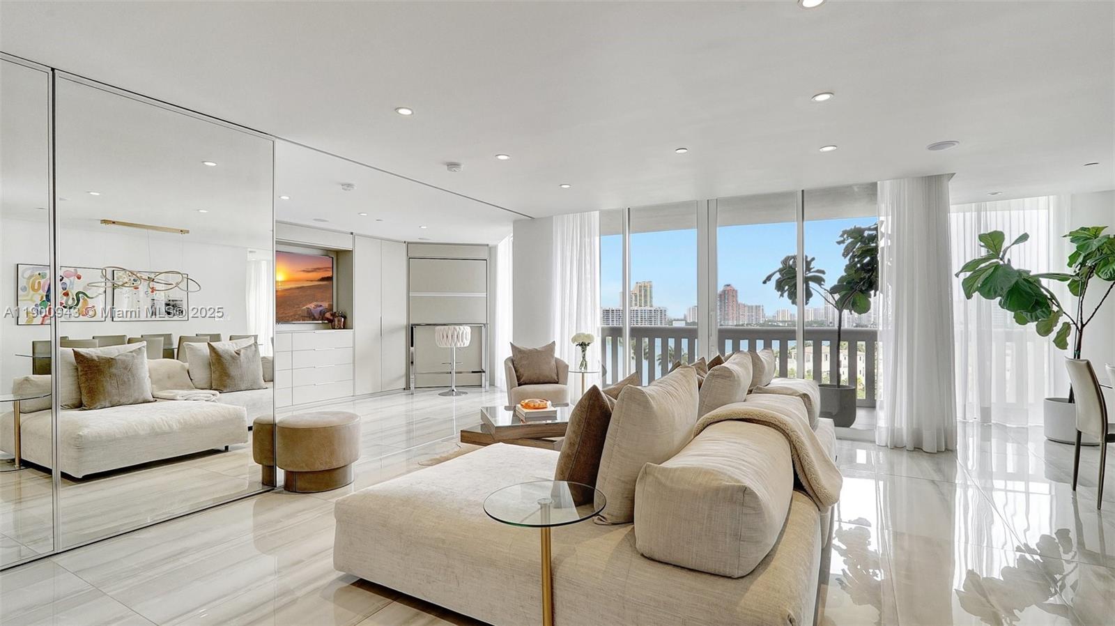 See details 905 2 / 2 1607 sq. ft. $ 2025-10-22 0 Photo