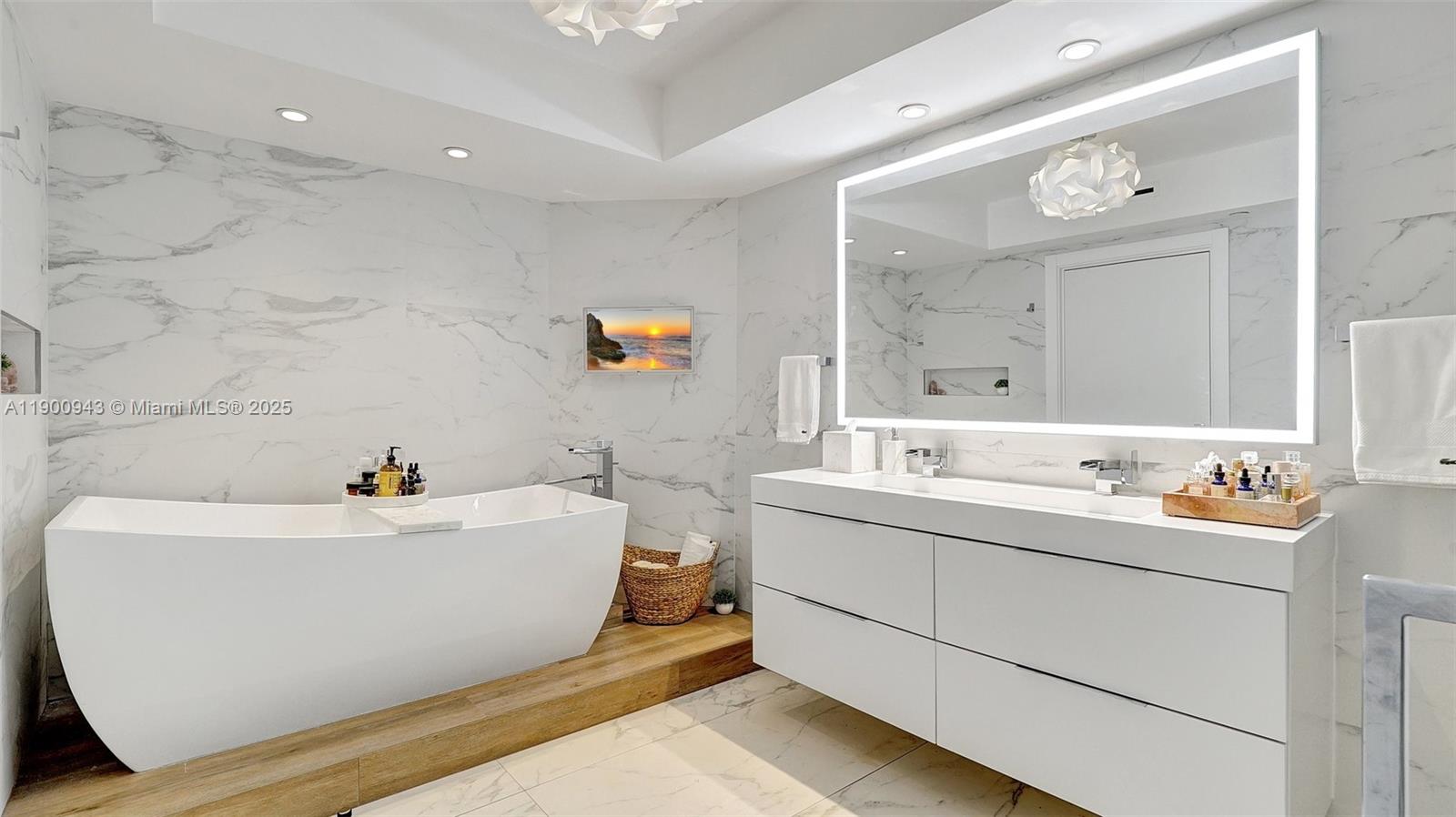 See details 905 2 / 2 1607 sq. ft. $ 2025-10-22 0 Photo