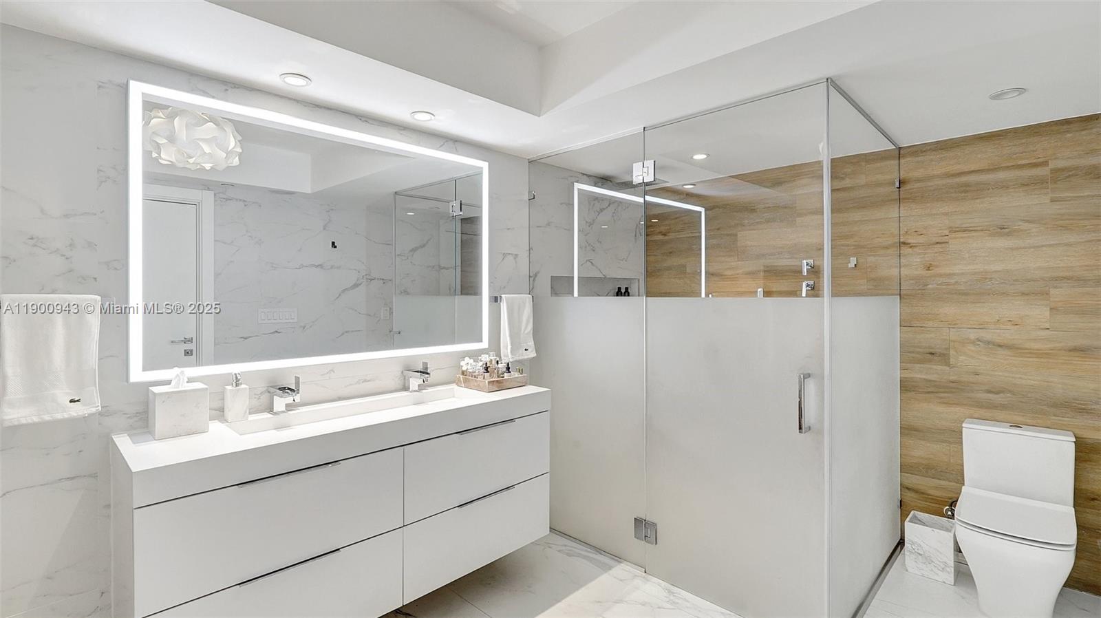 See details 905 2 / 2 1607 sq. ft. $ 2025-10-22 0 Photo