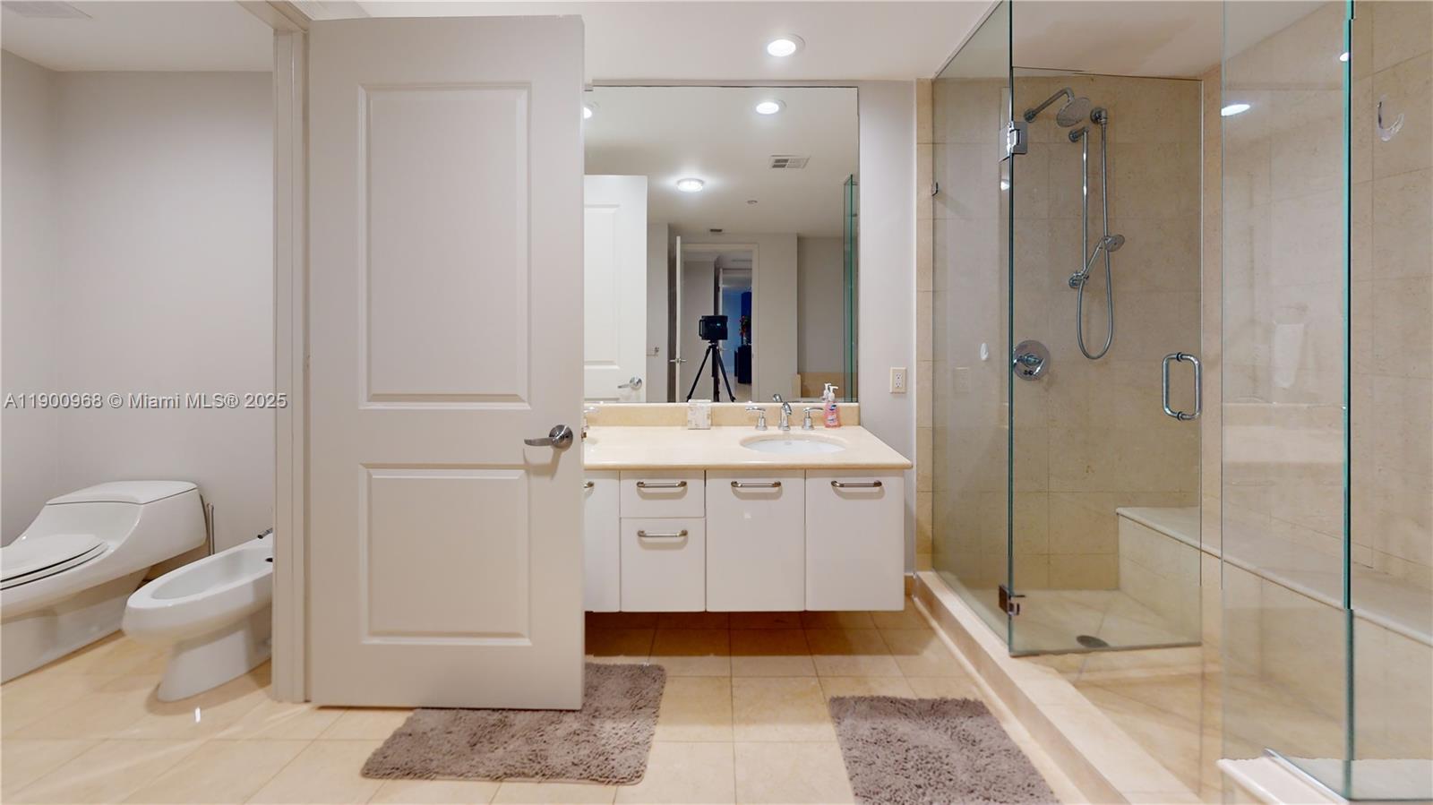 Photo of 3101 Ocean Dr  #1705, Hollywood, Florida, 33019 -