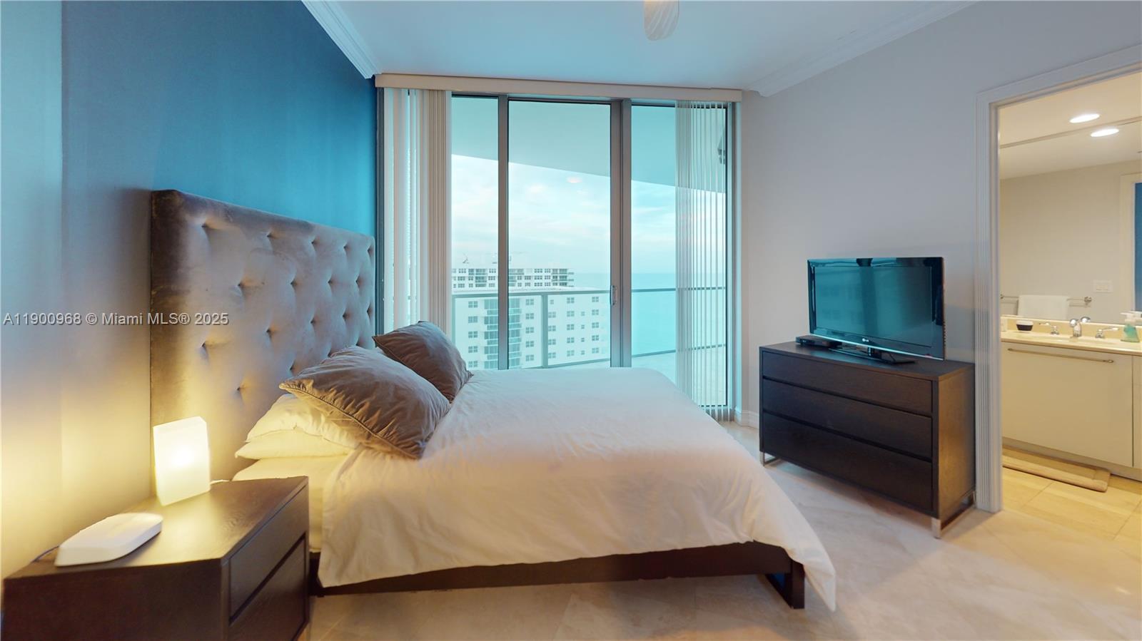 Photo of 3101 Ocean Dr  #1705, Hollywood, Florida, 33019 -