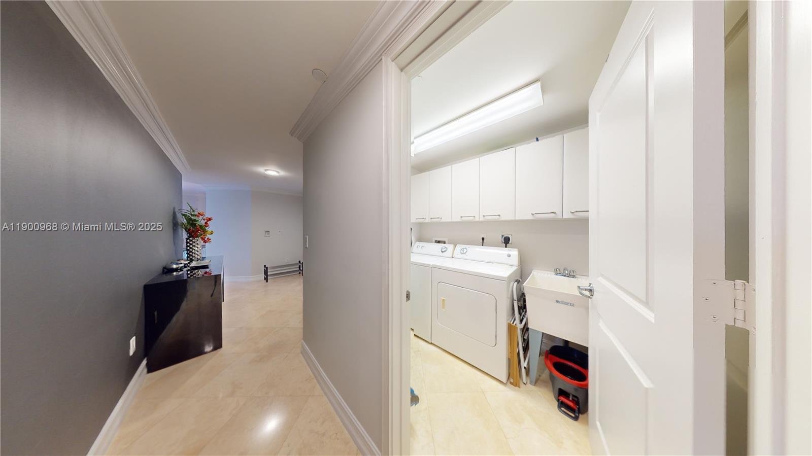 Photo of 3101 Ocean Dr  #1705, Hollywood, Florida, 33019 -