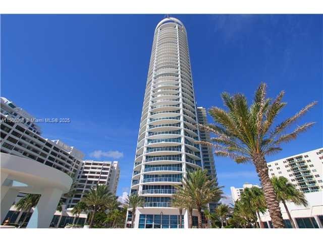 Photo of 3101 Ocean Dr  #1705, Hollywood, Florida, 33019 -