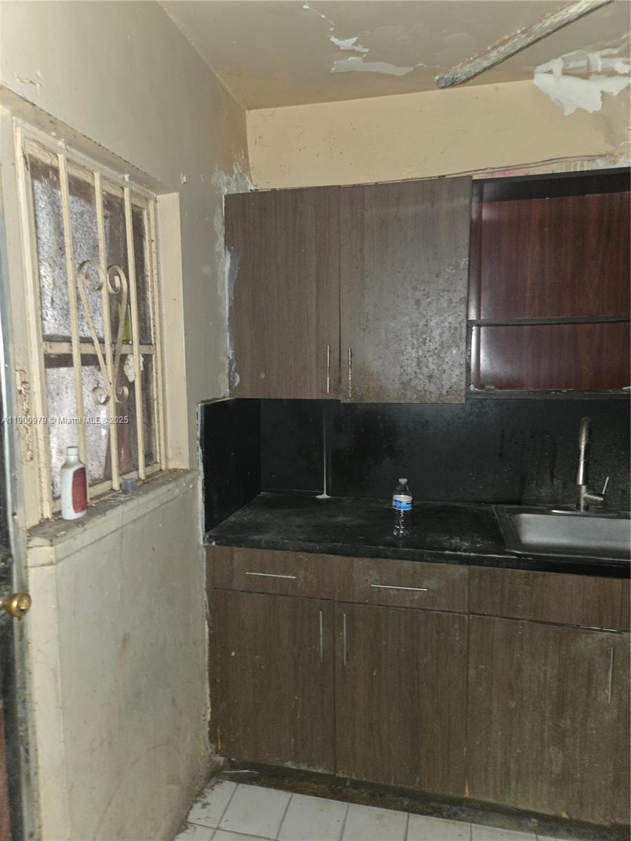 See details 763 2 / 1 1110 sq. ft. $ 2025-10-22 0 Photo
