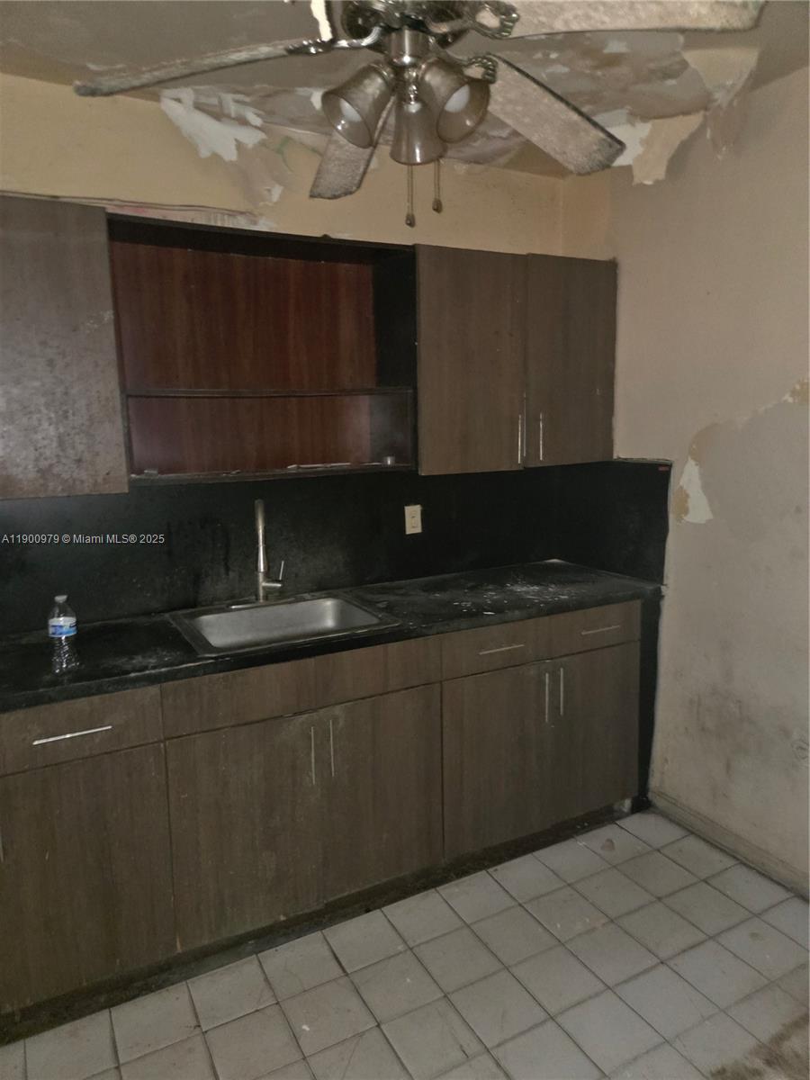 See details 763 2 / 1 1110 sq. ft. $ 2025-10-22 0 Photo