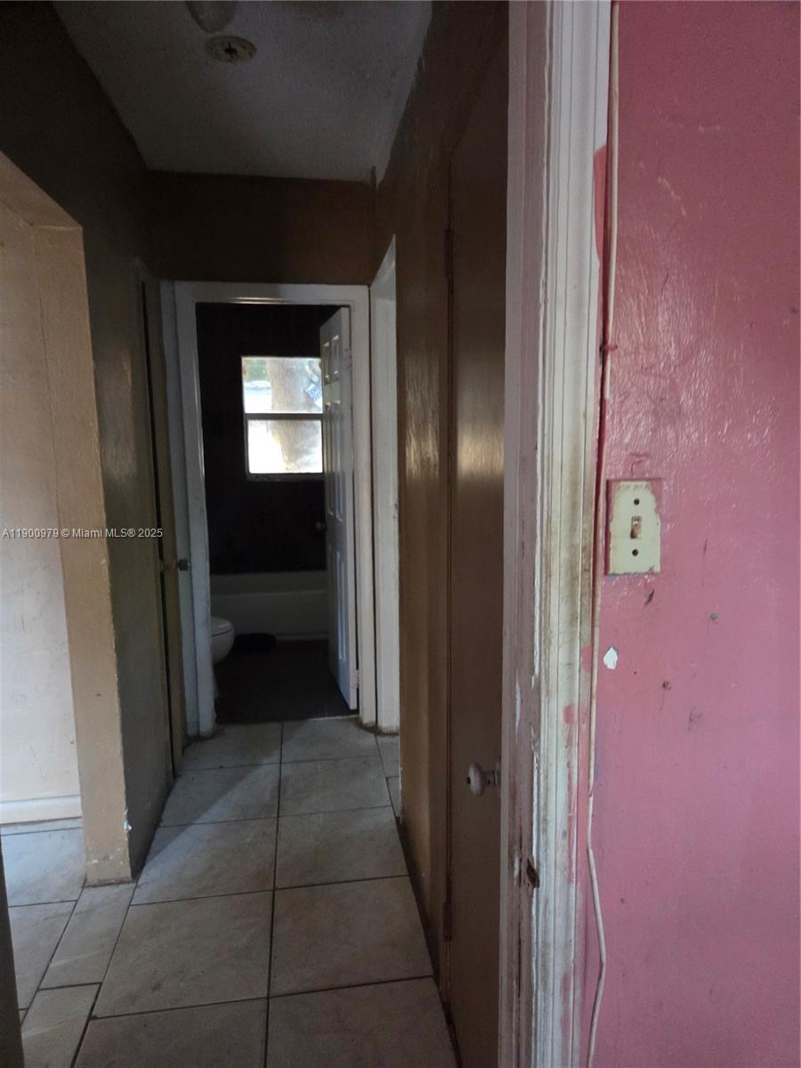 See details 763 2 / 1 1110 sq. ft. $ 2025-10-22 0 Photo