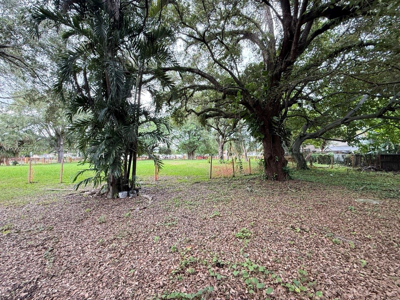 Ver detalles   /   sq. ft. $ 2025-10-22 0 foto