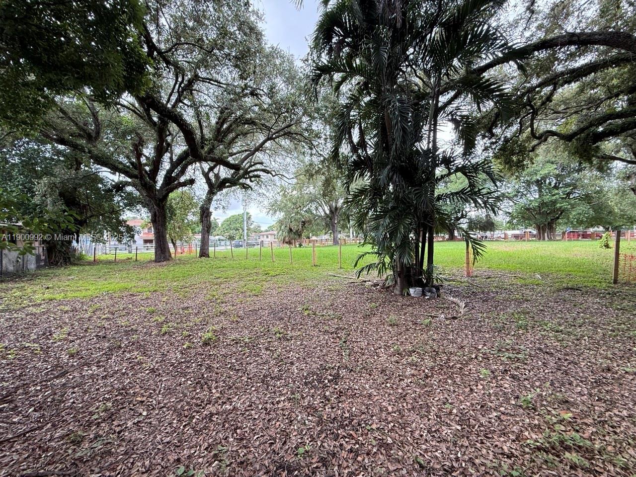 Ver detalles   /   sq. ft. $ 2025-10-22 0 foto