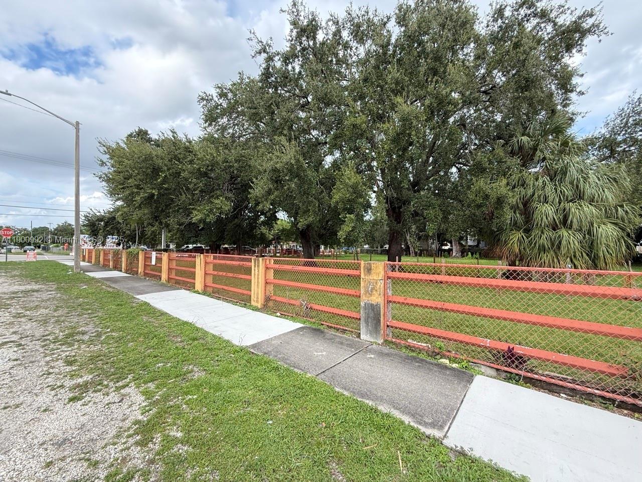 Ver detalles   /   sq. ft. $ 2025-10-22 0 foto