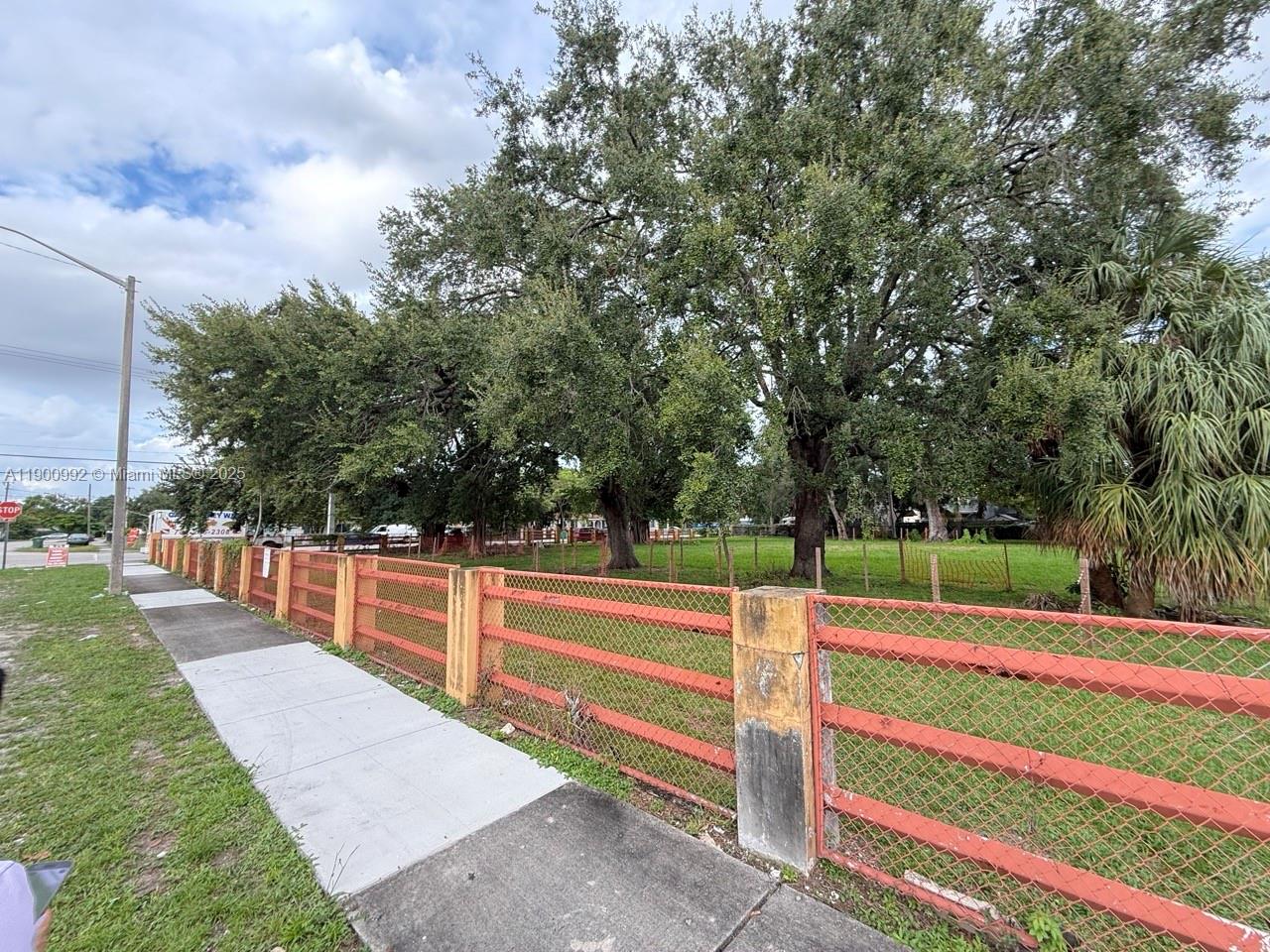 Ver detalles   /   sq. ft. $ 2025-10-22 0 foto