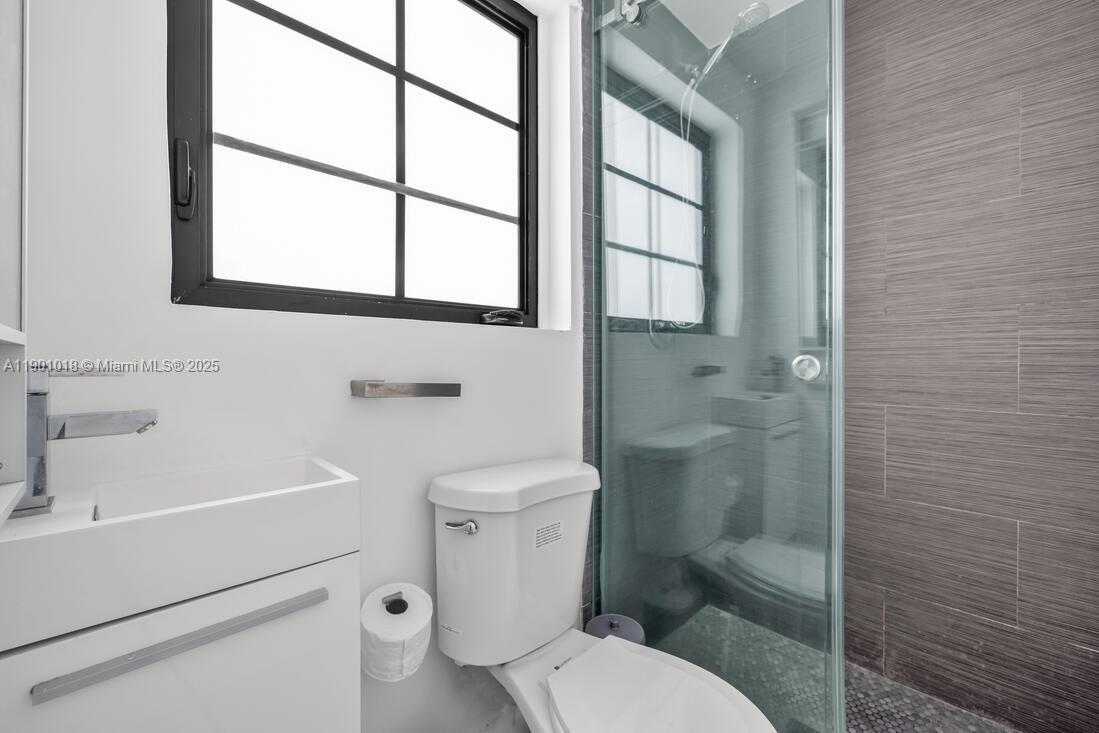 Ver detalles   /  3040 sq. ft. $ 2025-10-22 0 foto