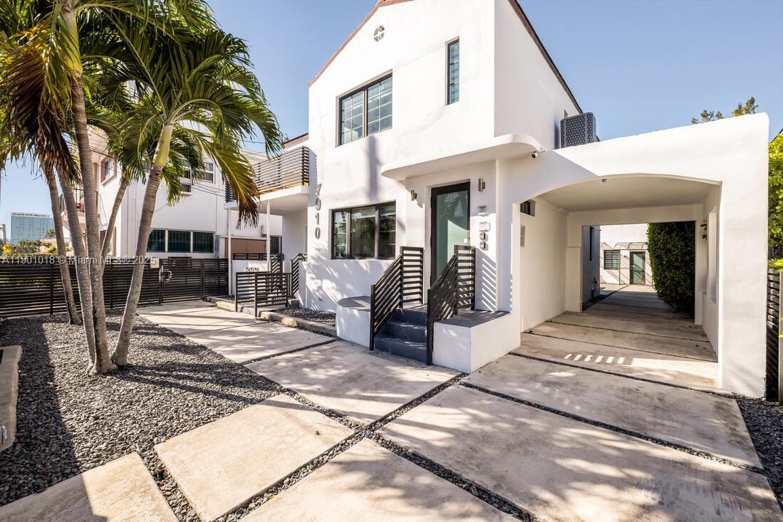 Ver detalles   /  3040 sq. ft. $ 2025-10-22 0 foto