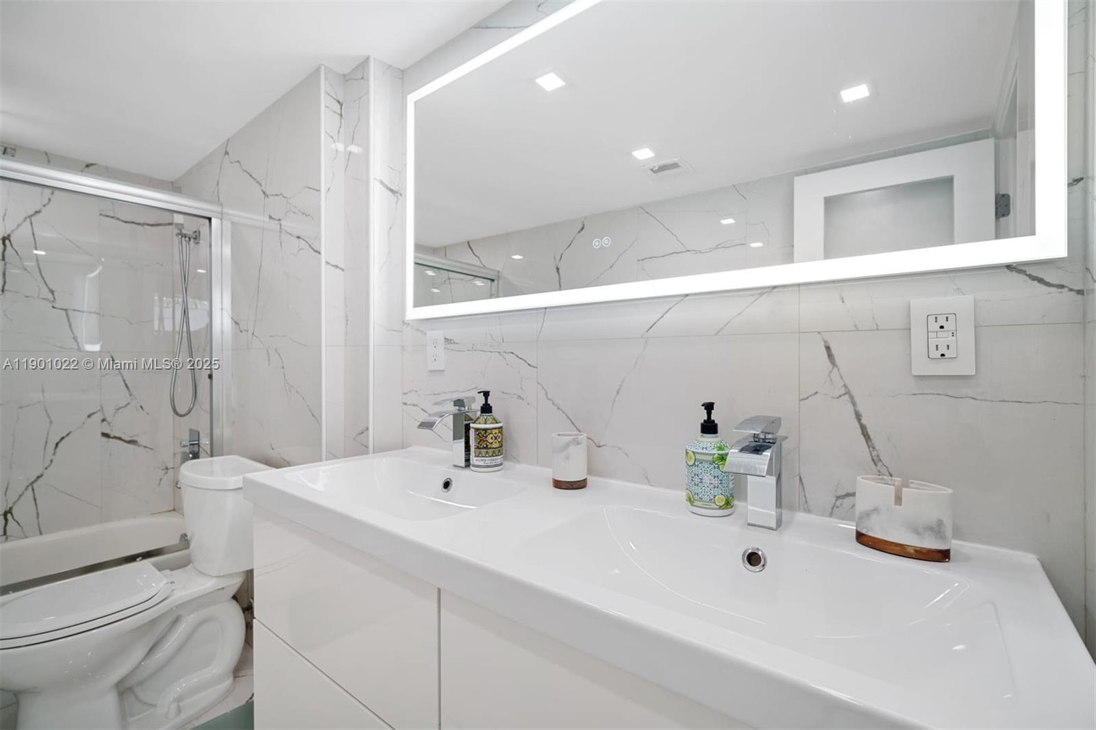 Photo of 20301 Country Club Dr  #1822, Aventura, Florida, 33180 -