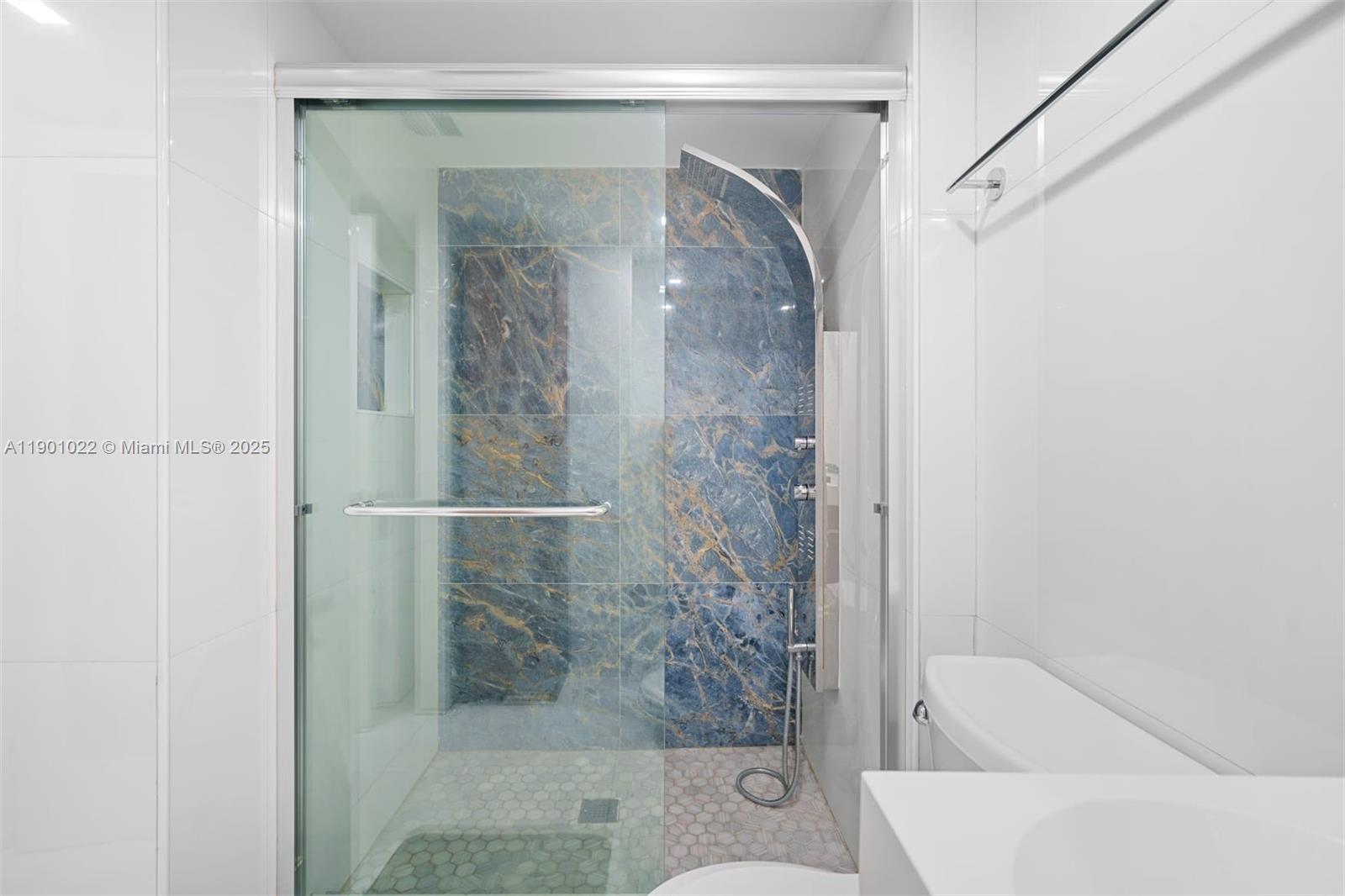 Photo of 20301 Country Club Dr  #1822, Aventura, Florida, 33180 -