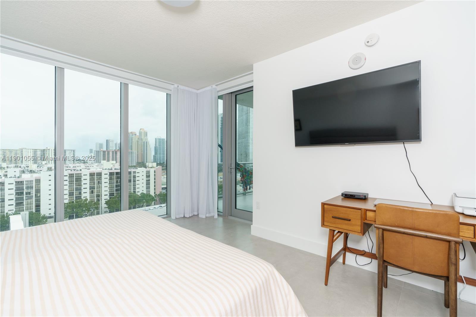 See details 4-1101 3 / 4 1892 sq. ft. $ 2025-10-22 0 Photo