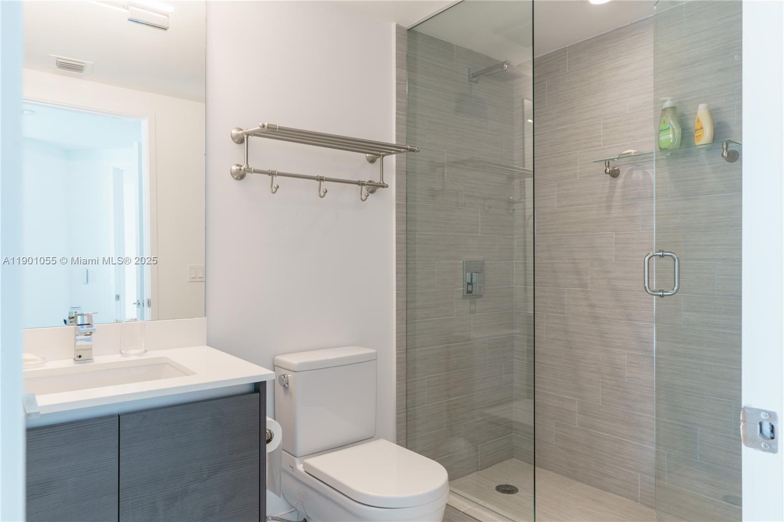 See details 4-1101 3 / 4 1892 sq. ft. $ 2025-10-22 0 Photo