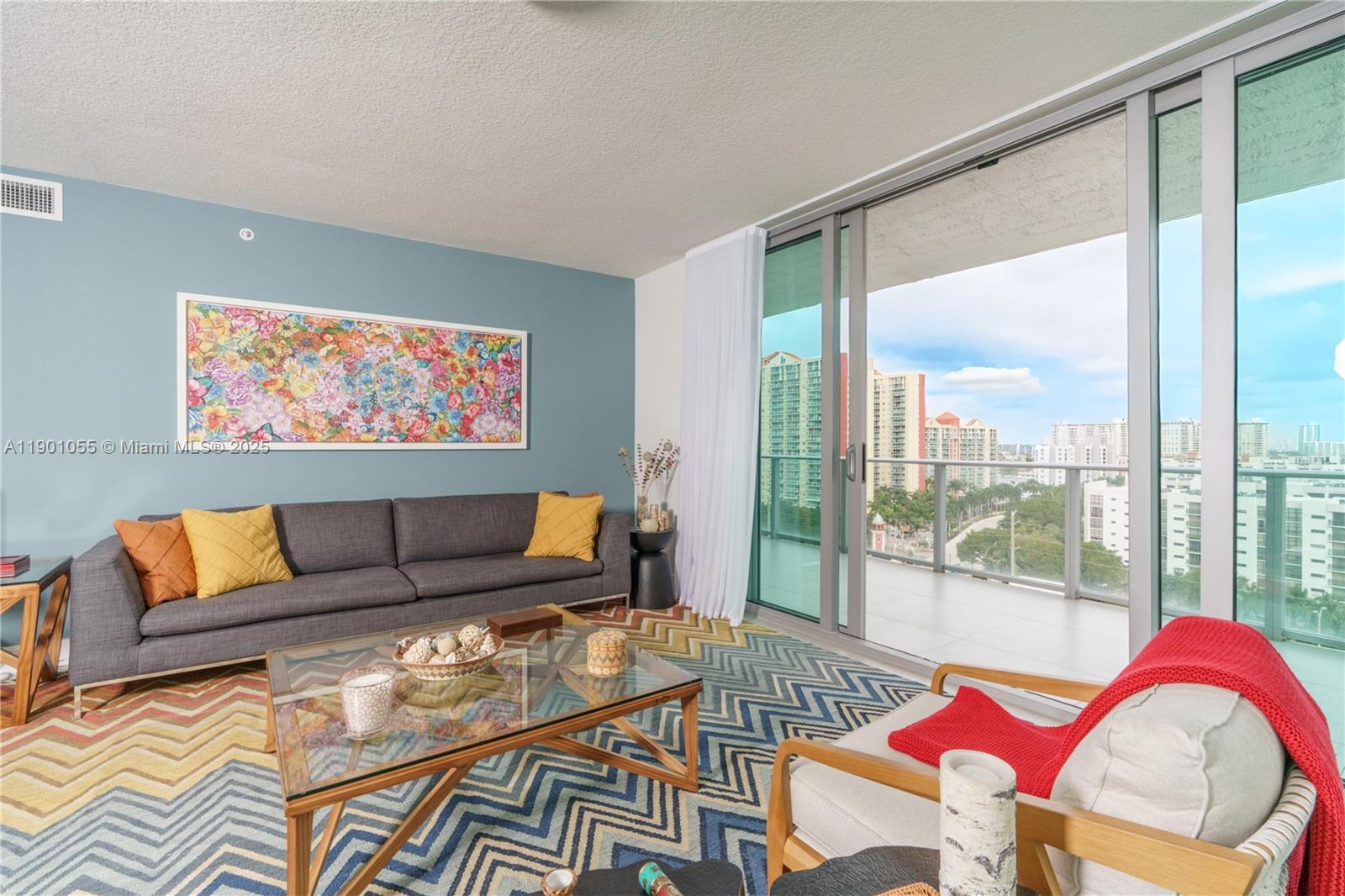 See details 4-1101 3 / 4 1892 sq. ft. $ 2025-10-22 0 Photo