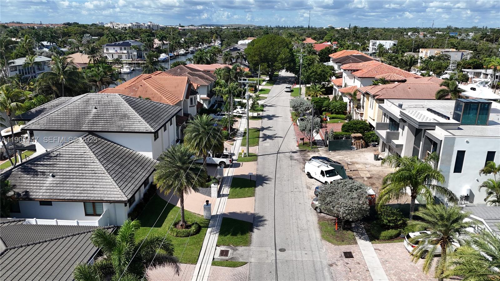   /   sq. ft. $ 2025-11-25 0 foto