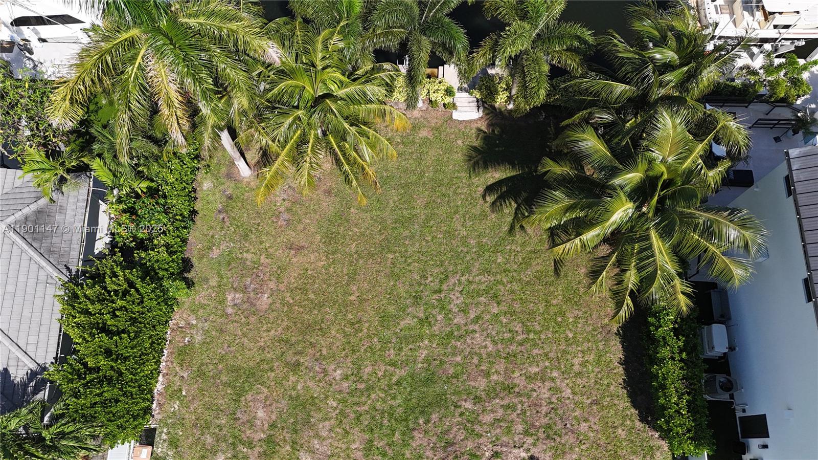 Подробнее   /   кв.футов $ 2025-10-22 0 Фото