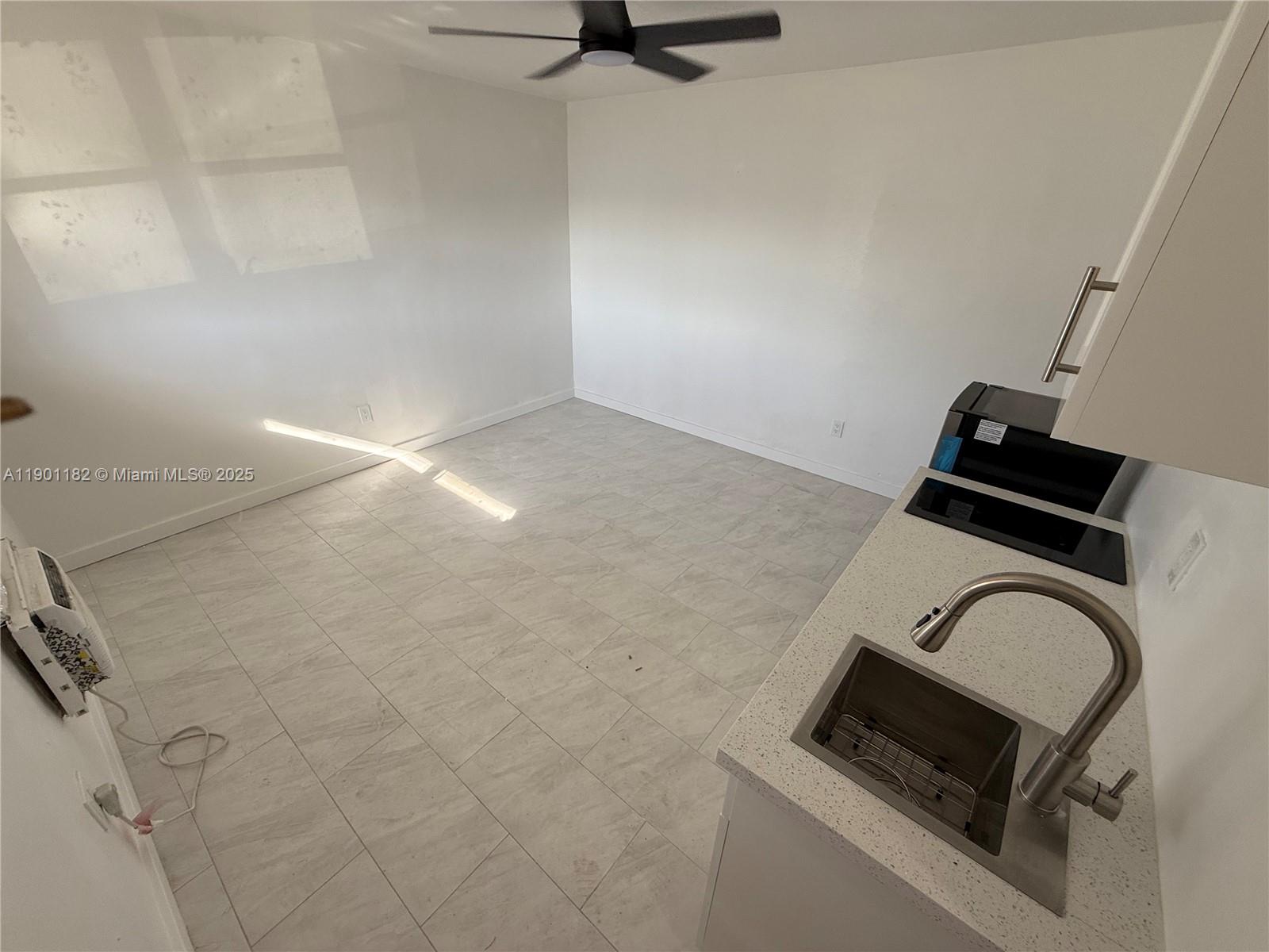 Ver detalles   /  1704 sq. ft. $ 2025-10-22 0 foto