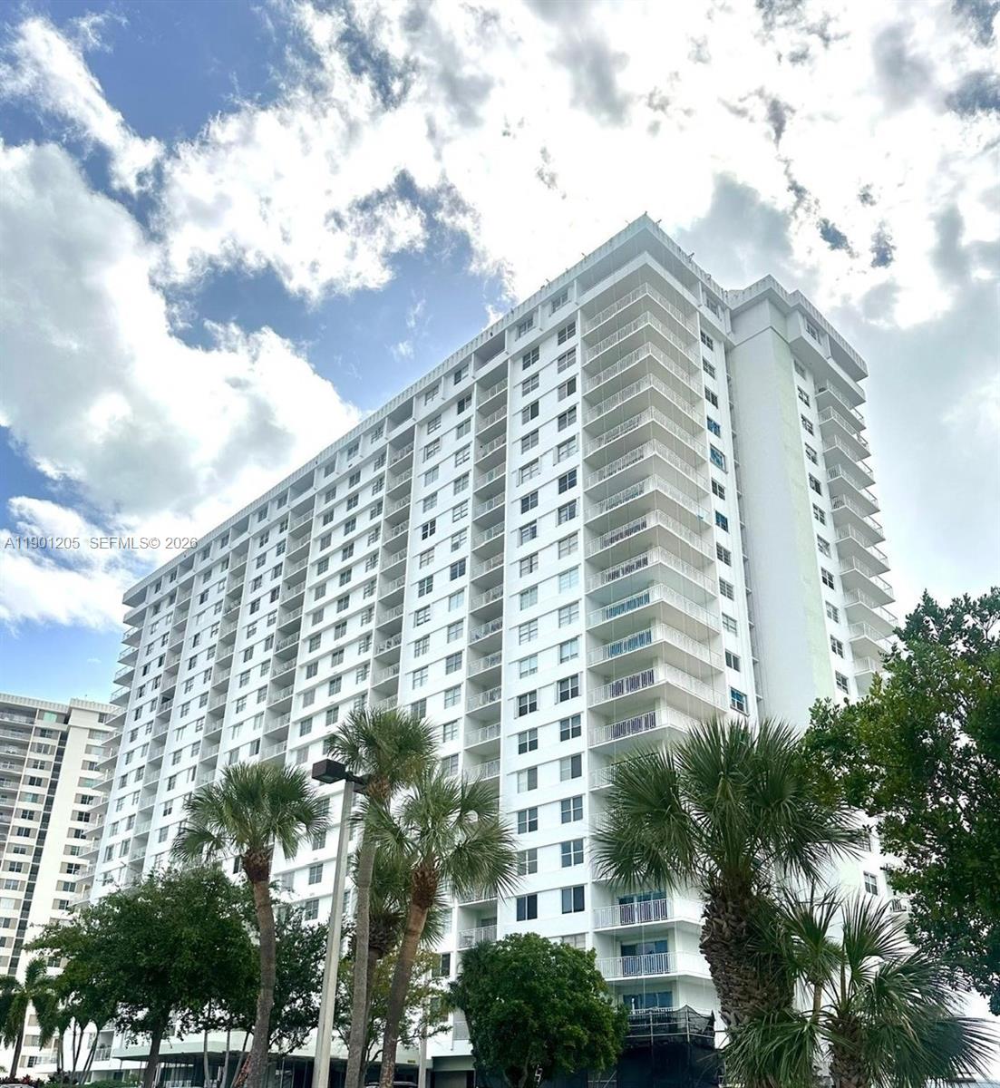 321 2 / 2 1350 sq. ft. $ 2026-02-05 0 Photo