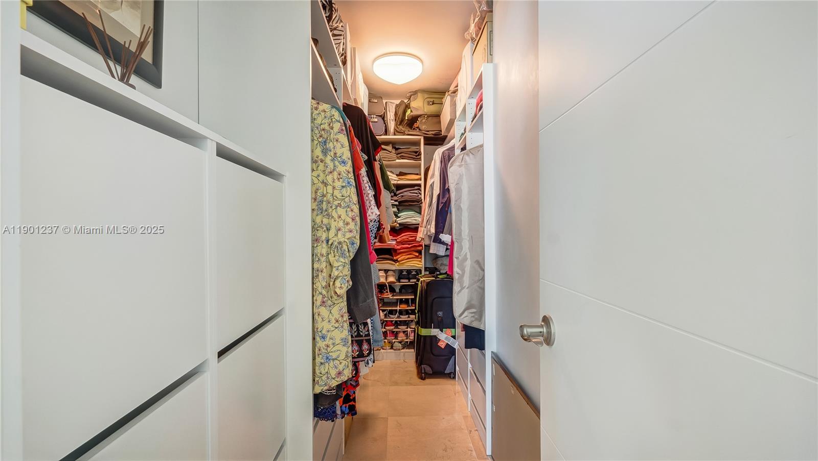 1807 2 / 2 1357 sq. ft. $ 2025-10-23 0 Photo