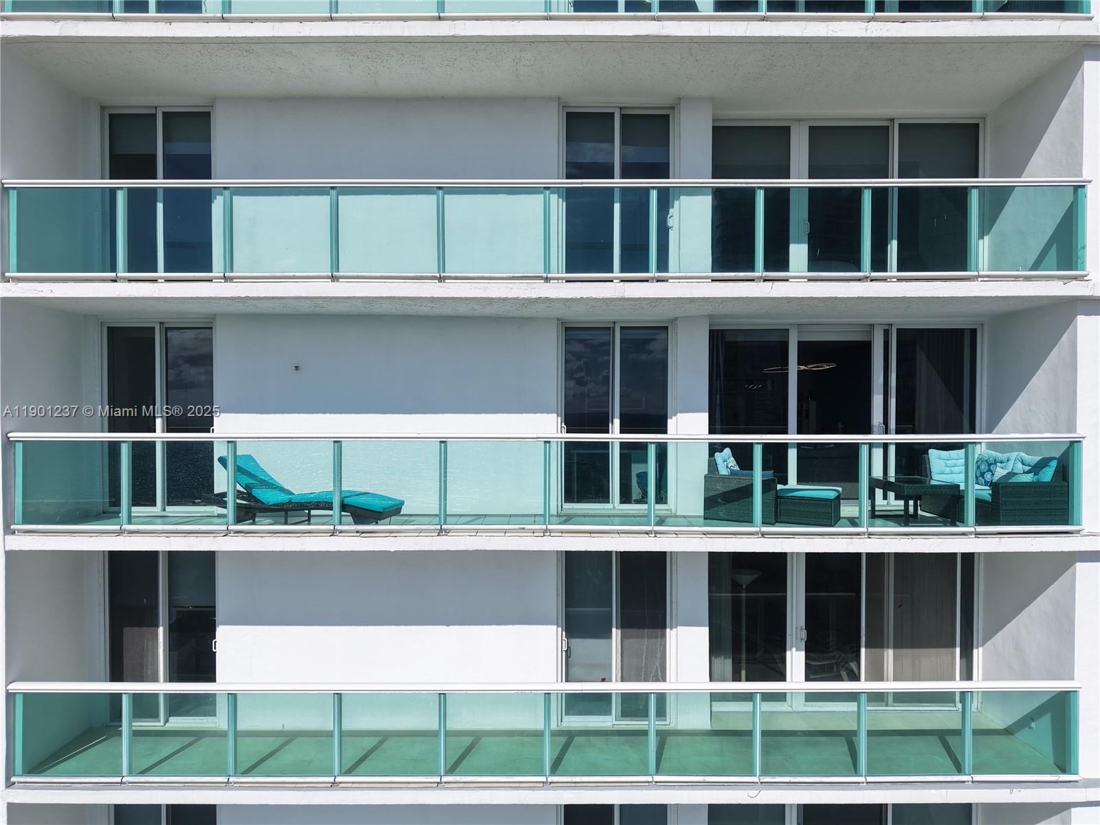 1807 2 / 2 1357 sq. ft. $ 2025-10-23 0 Photo