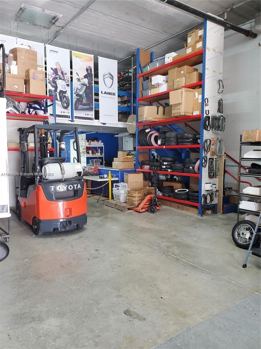 See details 109  /   sq. ft. $ 2025-10-23 0 Photo