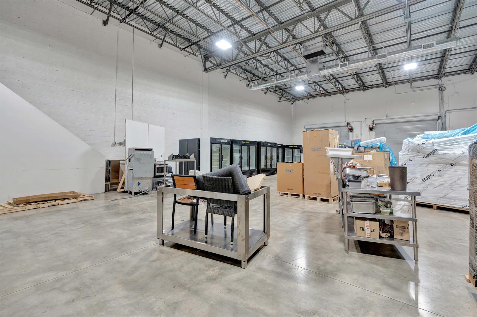 Ver detalles 102 / 2 sq. ft. $ 2026-06-17 0 foto