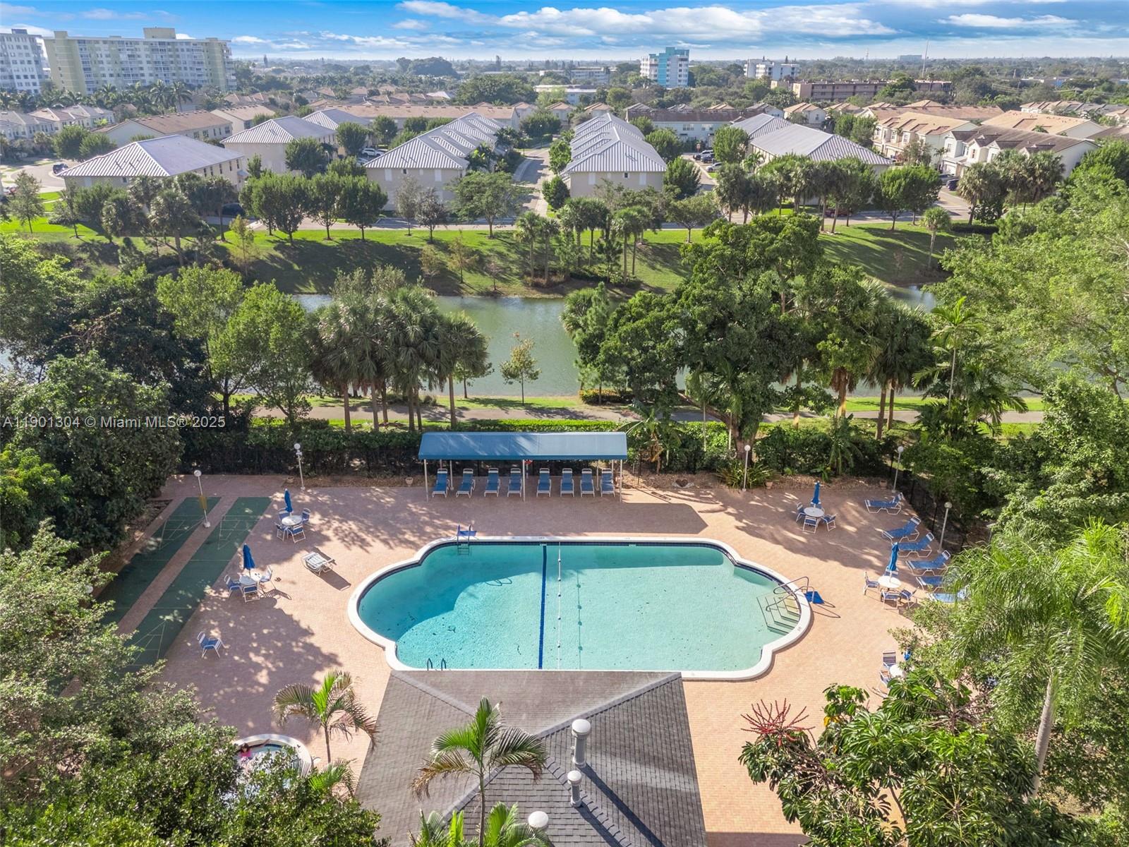 See details 812 2 / 2 1132 sq. ft. $ 2025-10-23 0 Photo