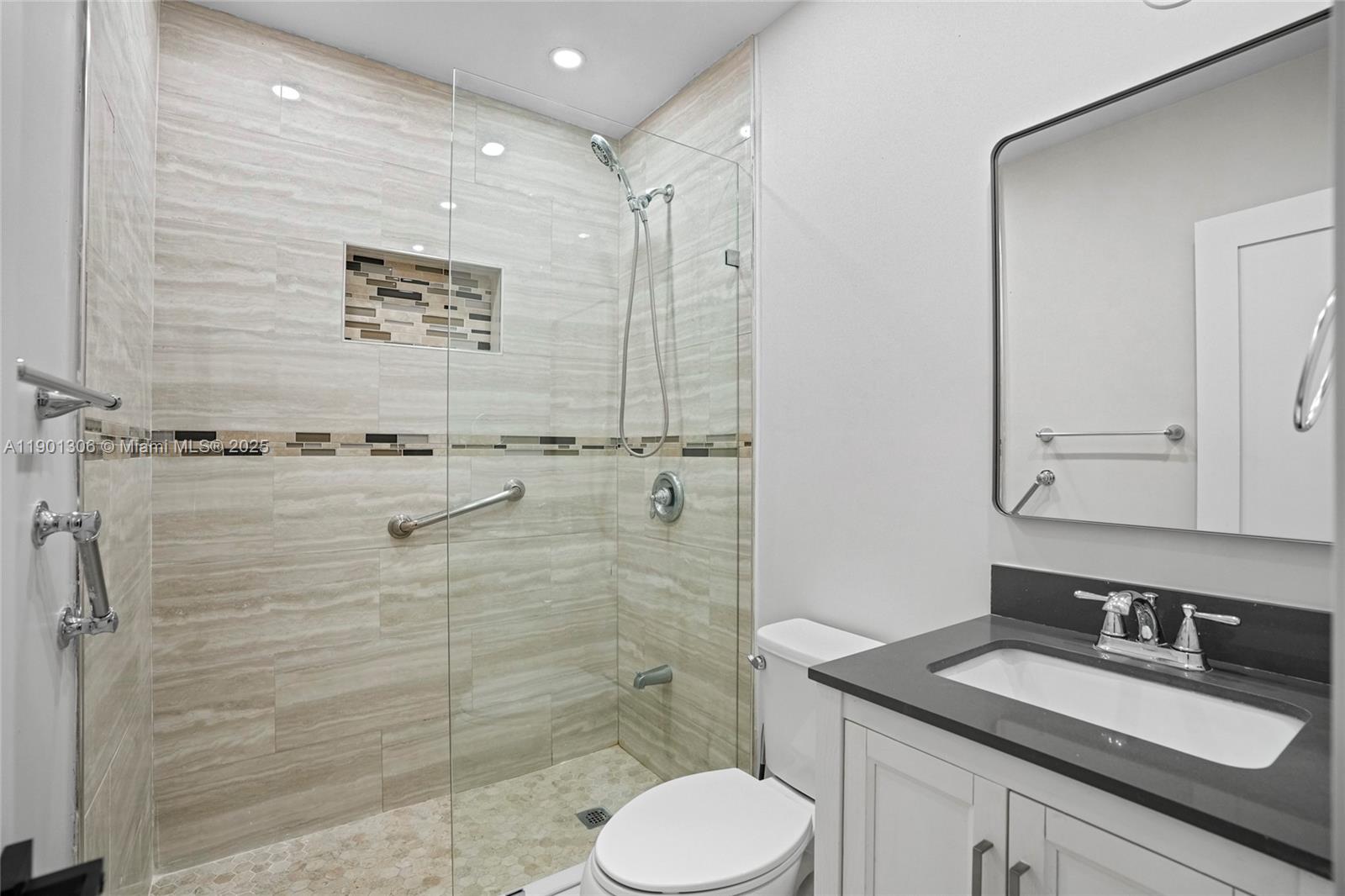   /  2554 sq. ft. $ 2025-10-23 0 Photo