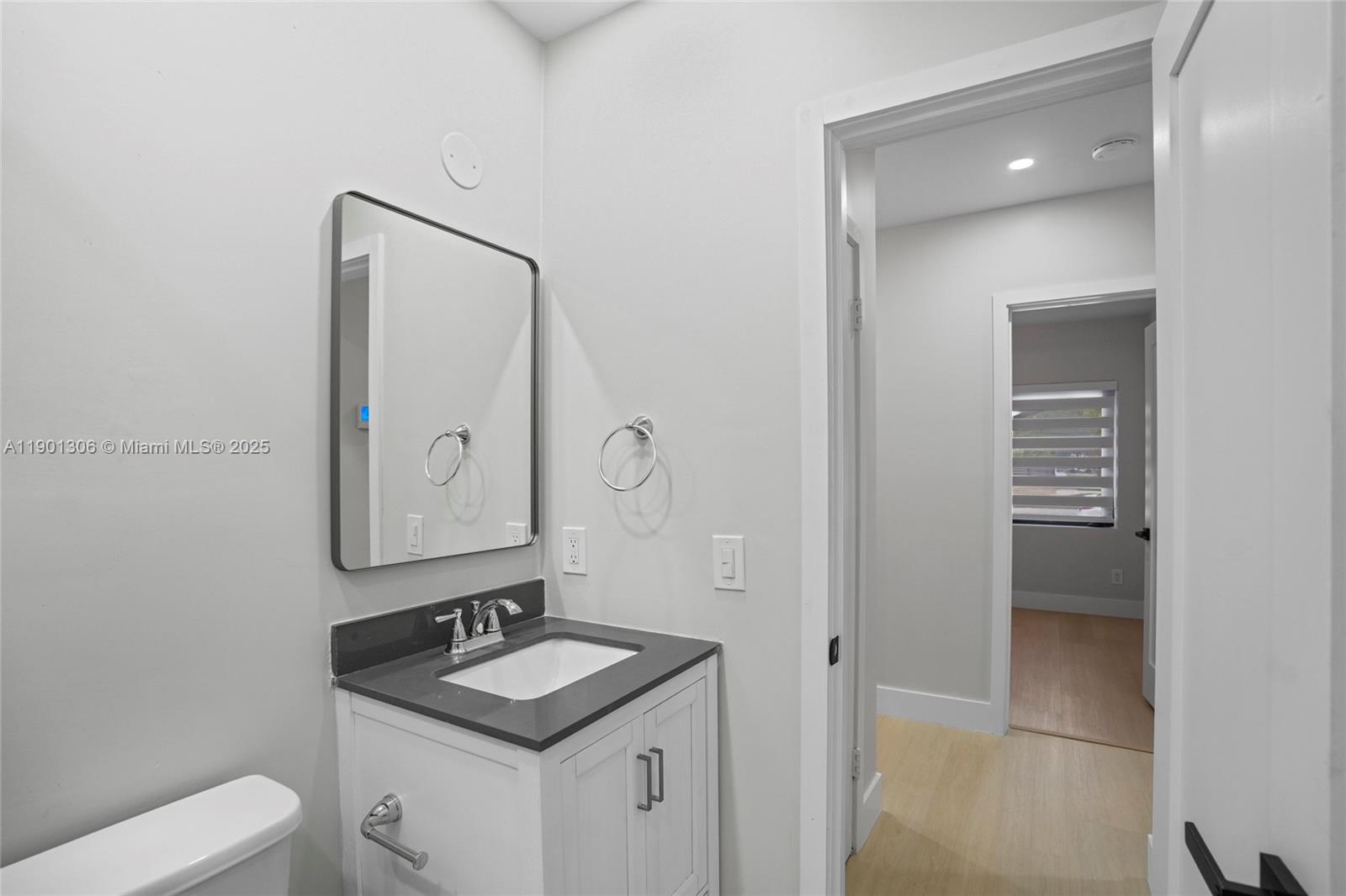   /  2554 sq. ft. $ 2025-10-23 0 Photo