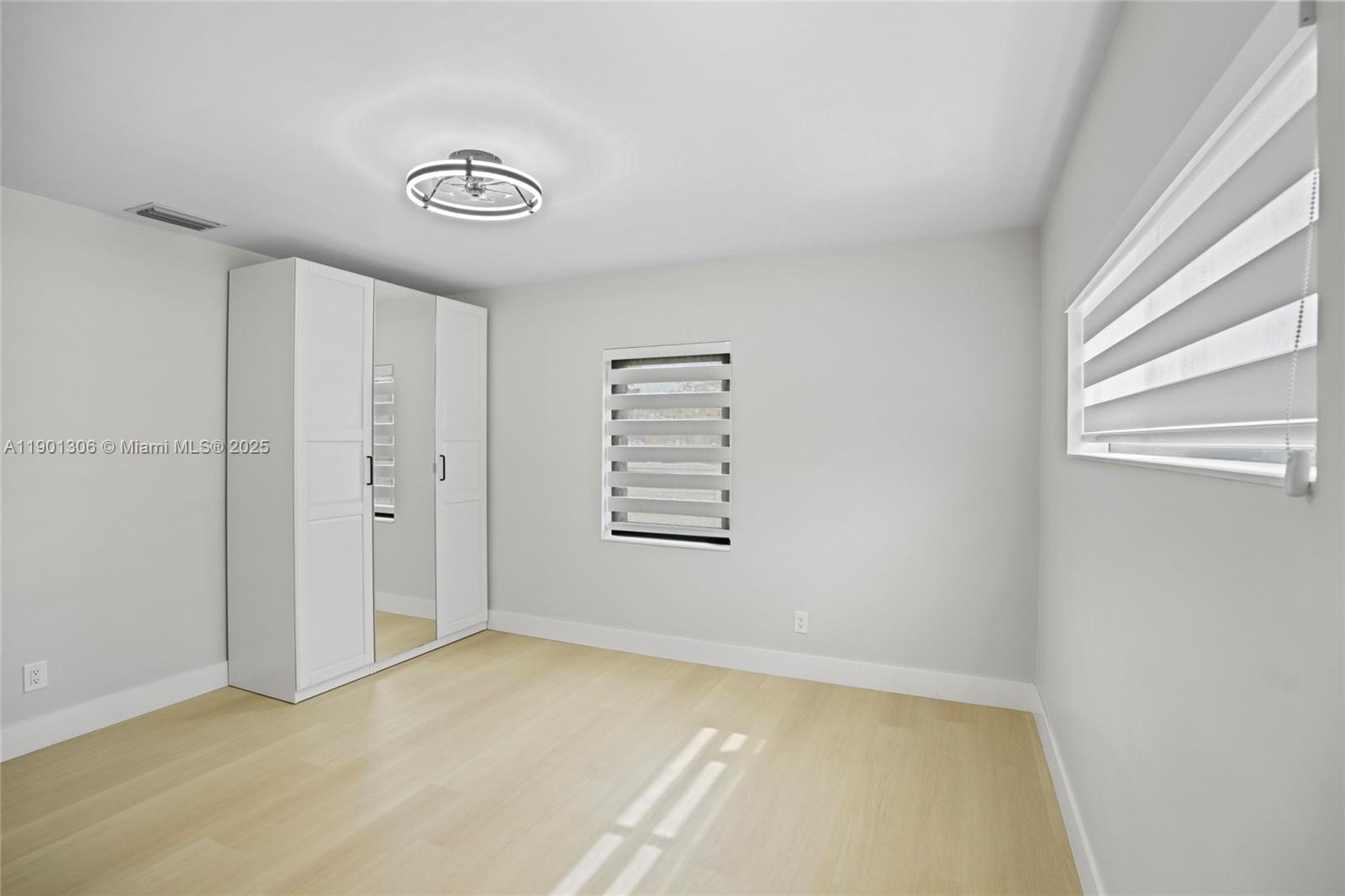   /  2554 sq. ft. $ 2025-10-23 0 Photo