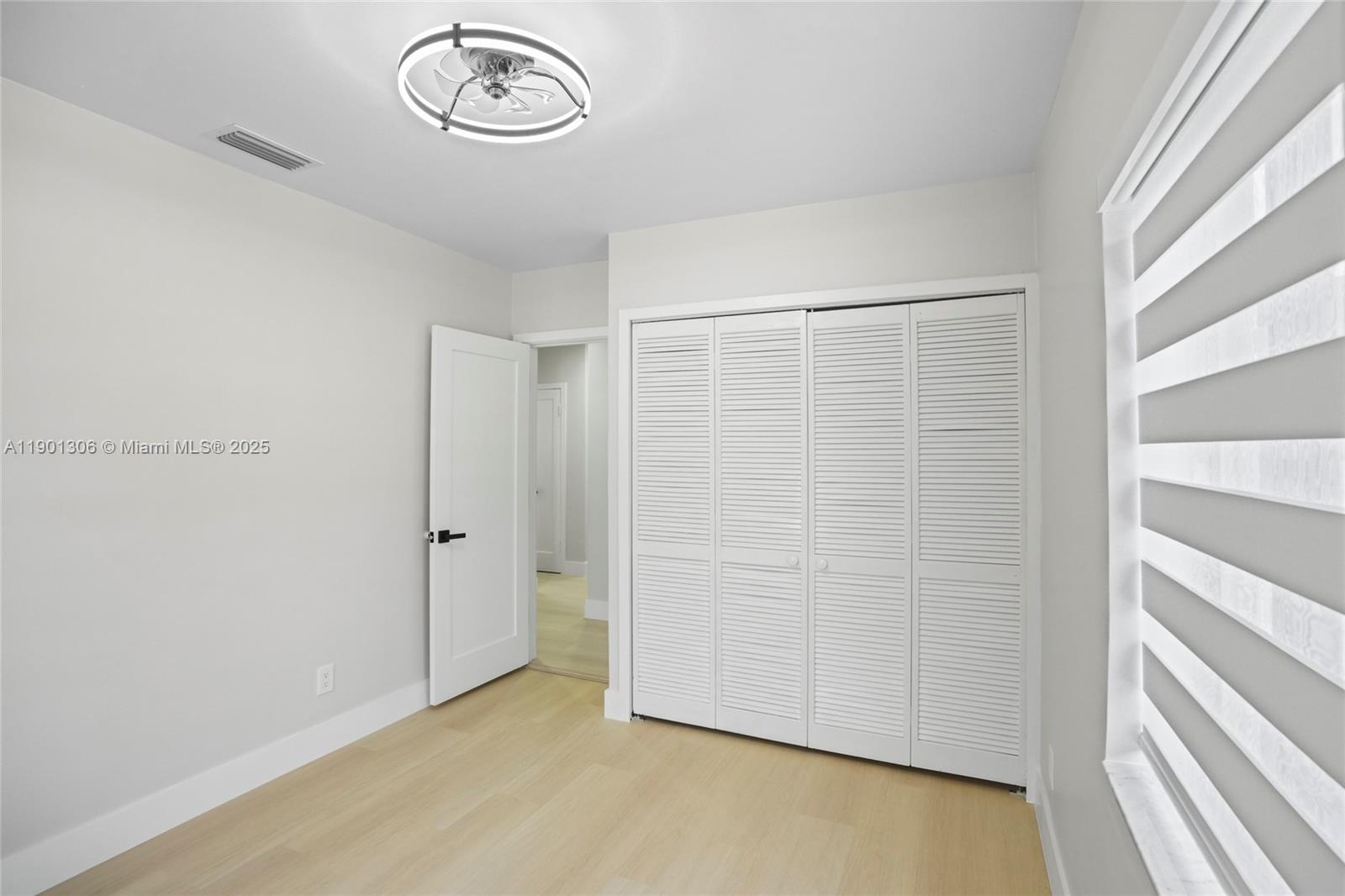   /  2554 sq. ft. $ 2025-10-23 0 Photo