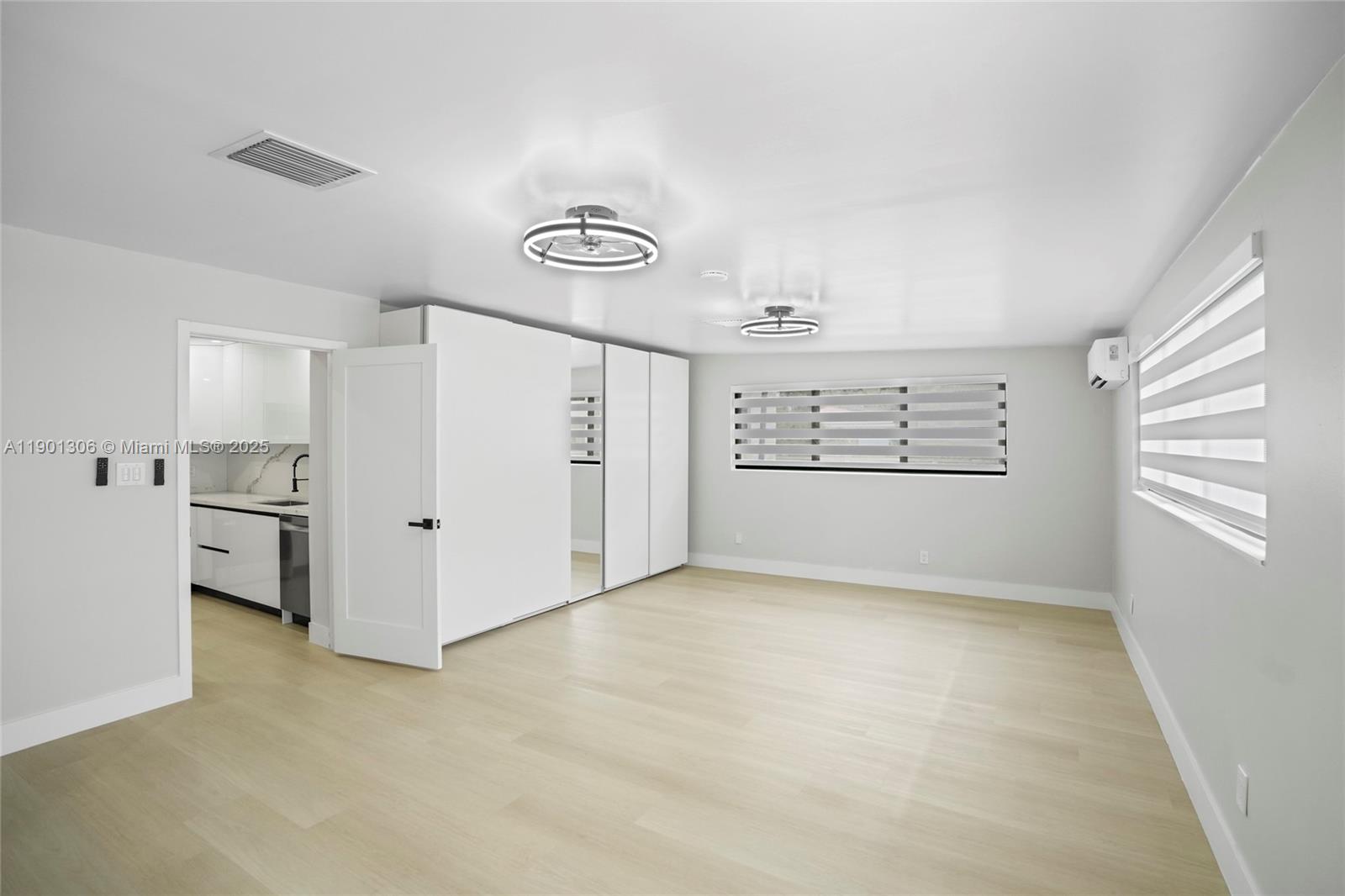   /  2554 sq. ft. $ 2025-10-23 0 Photo