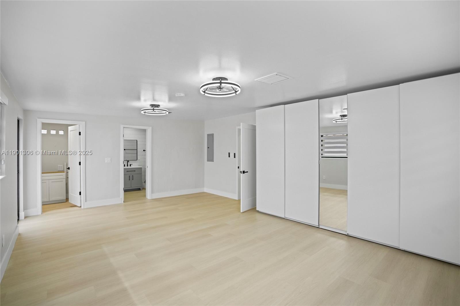   /  2554 sq. ft. $ 2025-10-23 0 Photo