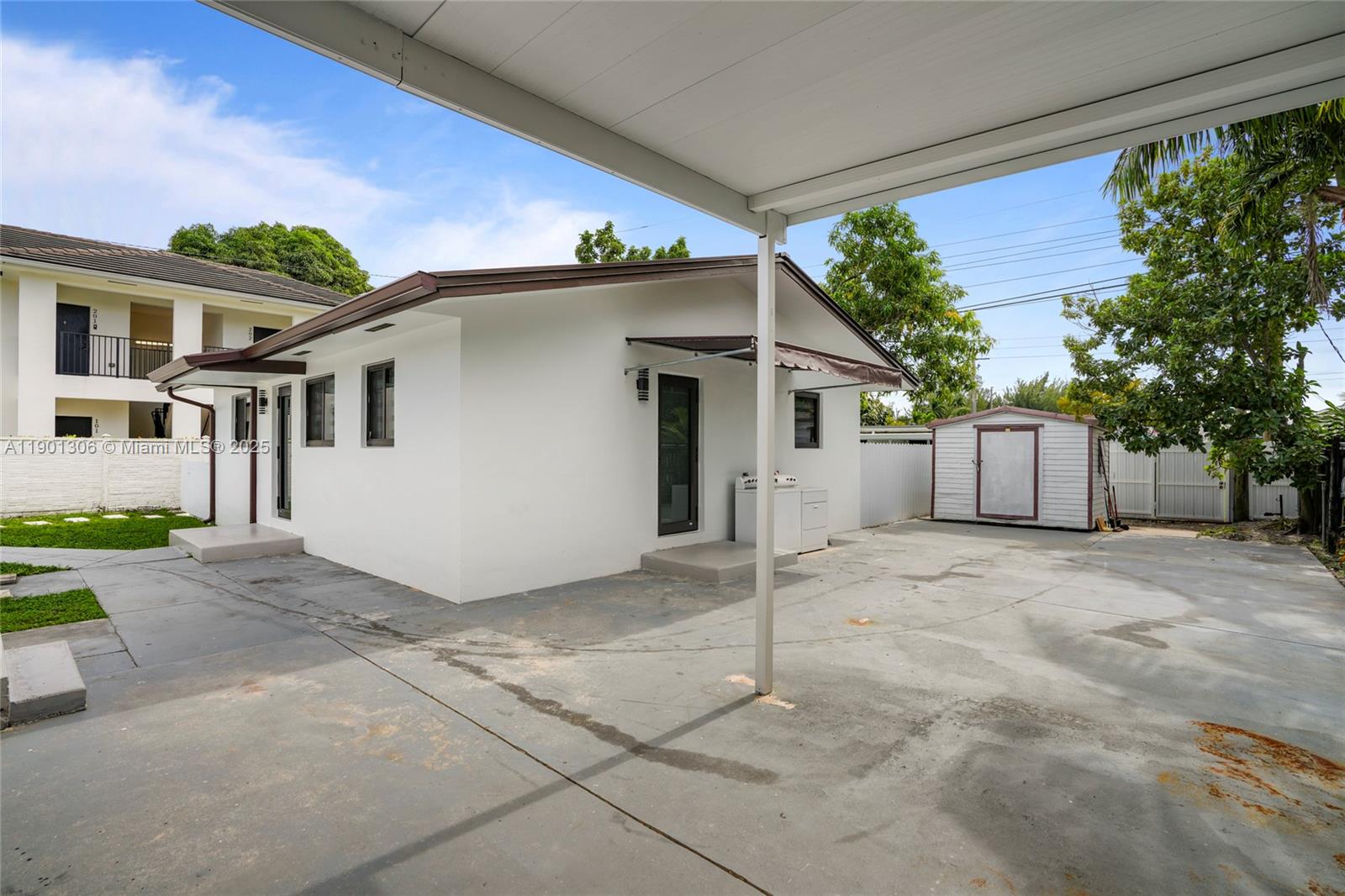   /  2554 sq. ft. $ 2025-10-23 0 Photo