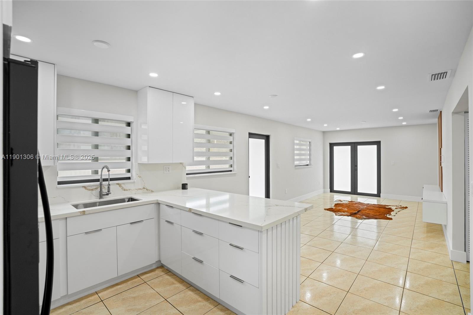   /  2554 sq. ft. $ 2025-10-23 0 Photo