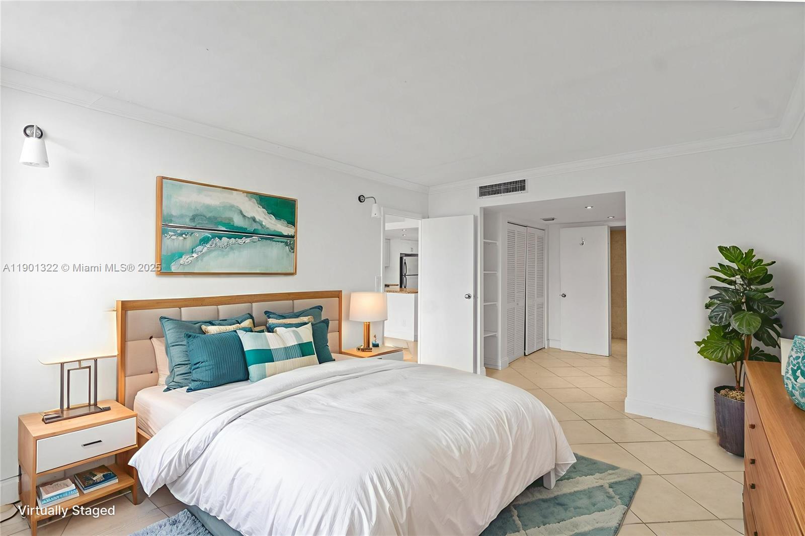 Photo of 3475 Country Club Dr  #814, Aventura, Florida, 33180 - 