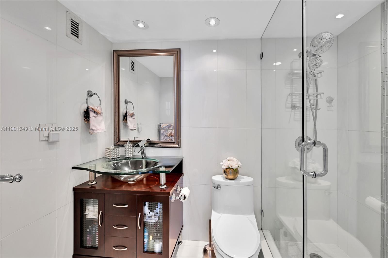 Photo of 3001 Ocean Dr  #1513, Hollywood, Florida, 33019 -