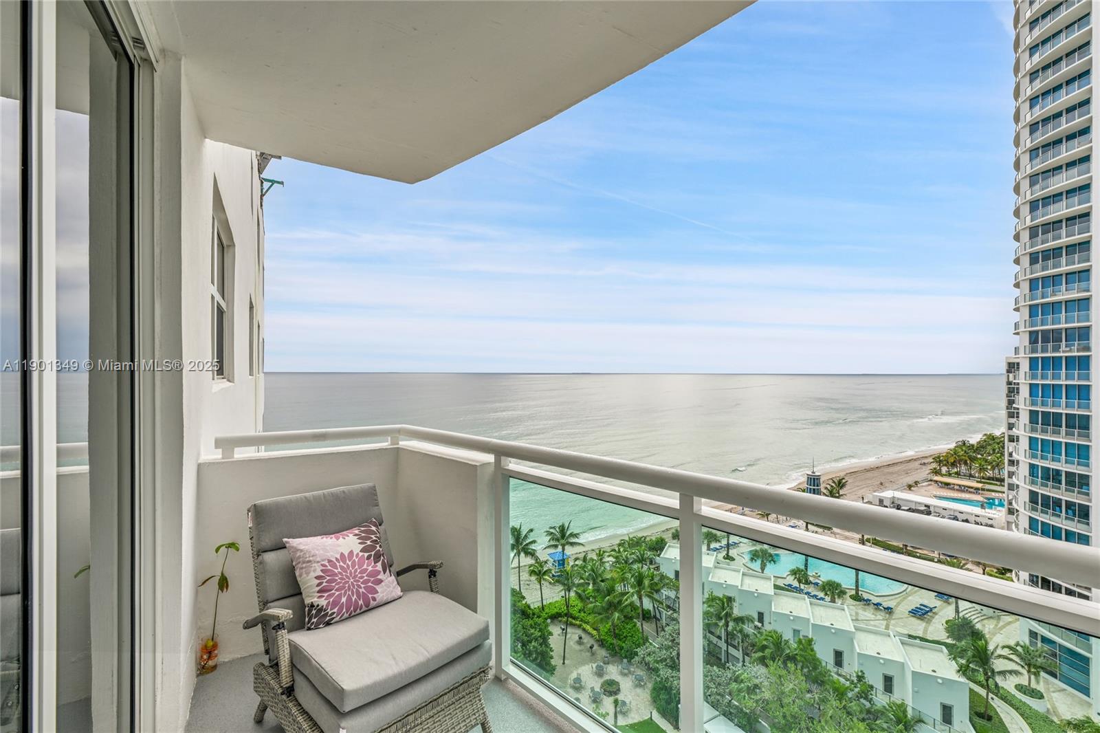 Photo of 3001 Ocean Dr  #1513, Hollywood, Florida, 33019 -