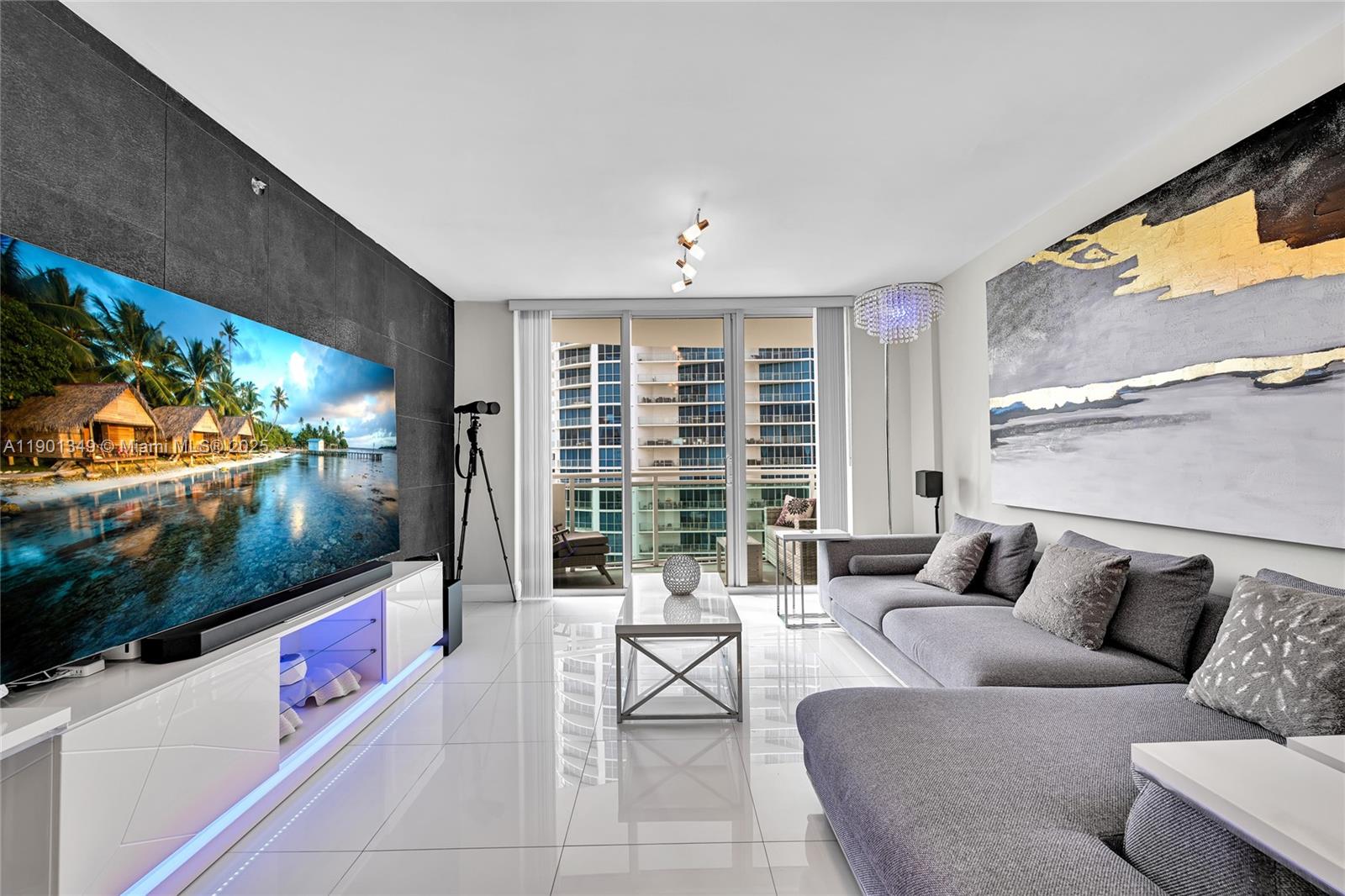 Photo of 3001 Ocean Dr  #1513, Hollywood, Florida, 33019 -