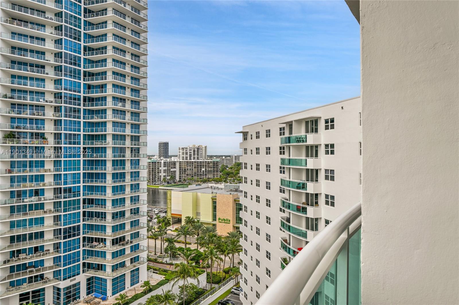 Photo of 3001 Ocean Dr  #1513, Hollywood, Florida, 33019 -