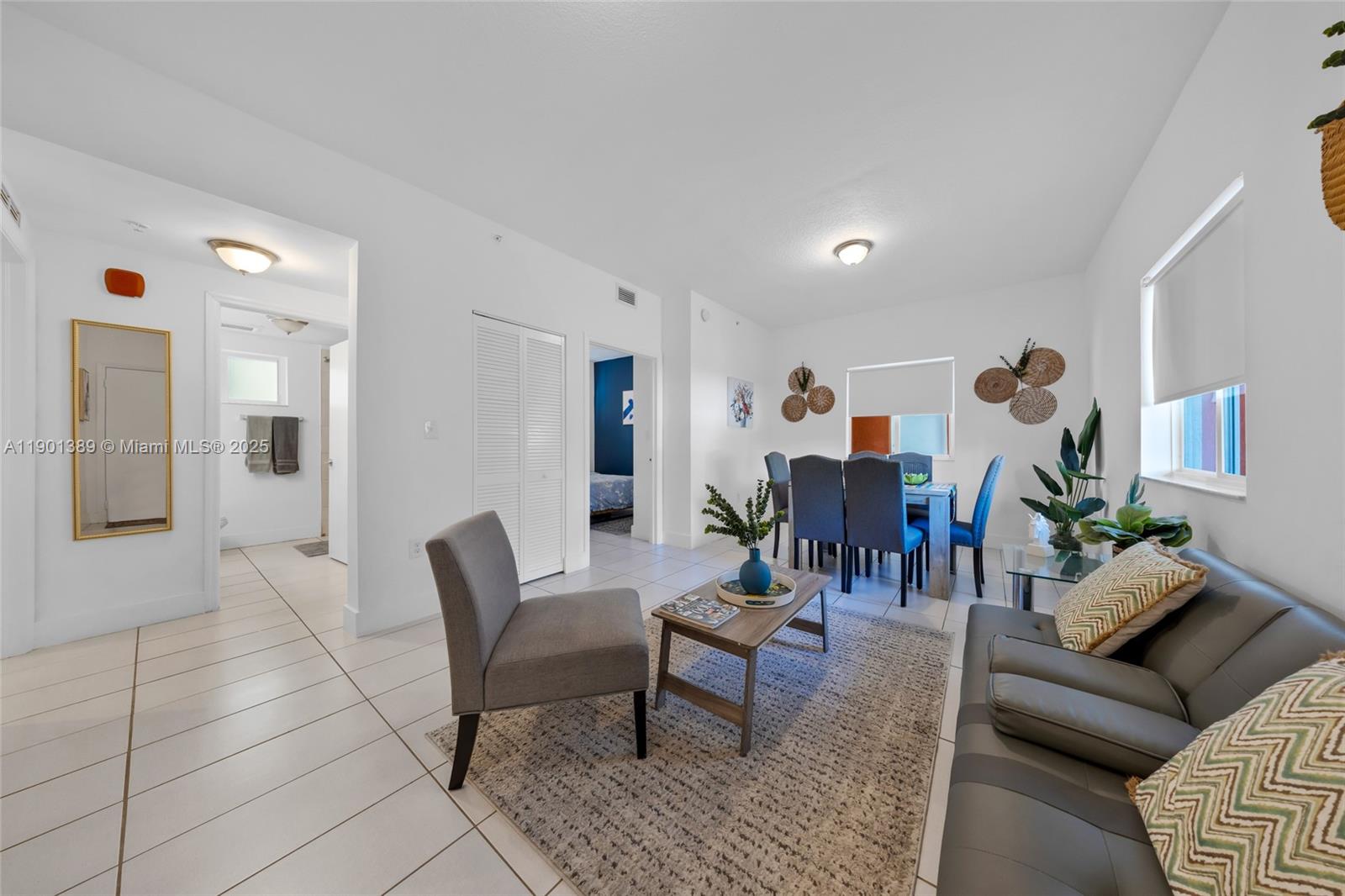 Ver detalles   /   sq. ft. $ 2025-10-23 0 foto