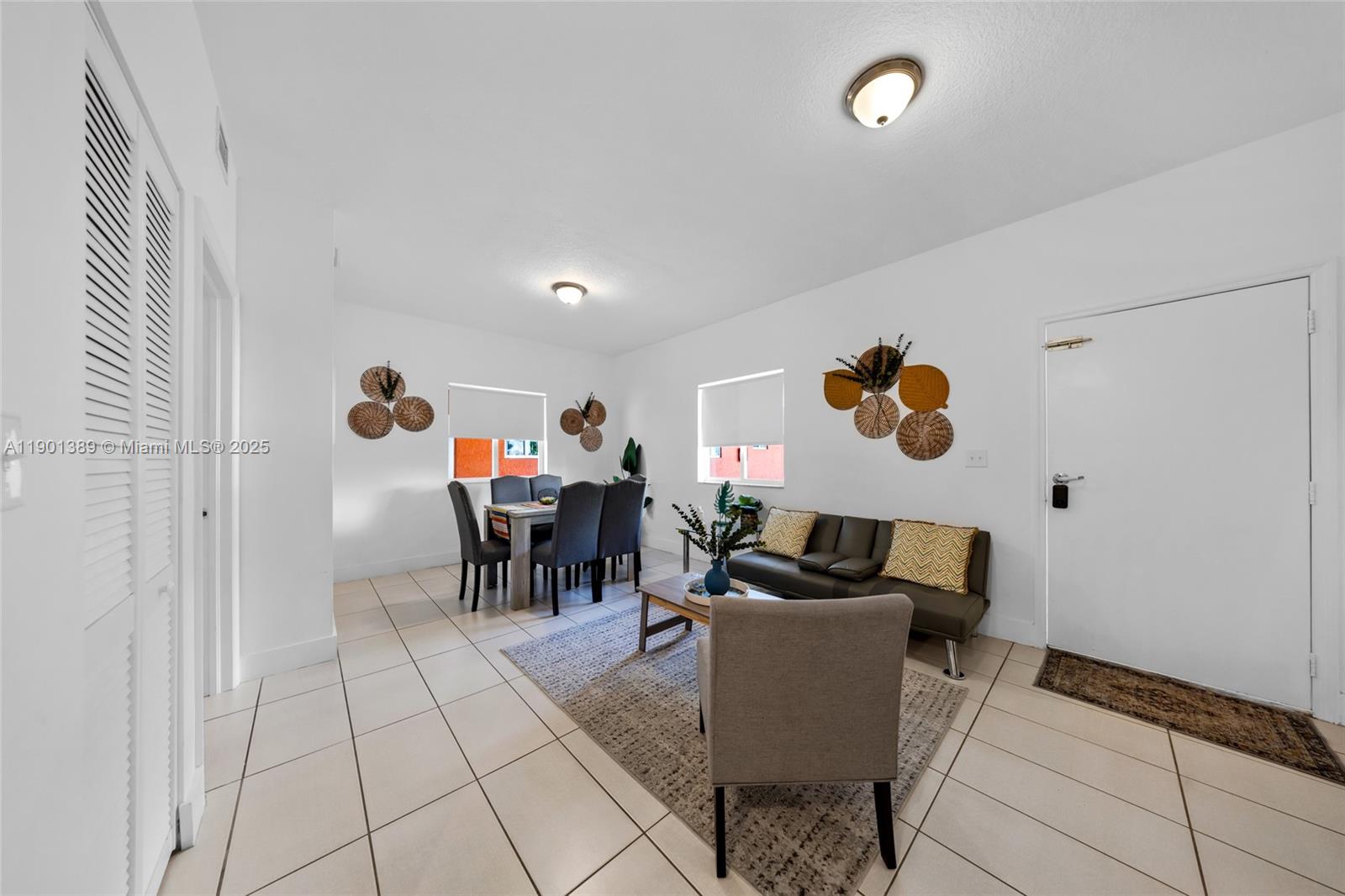 Ver detalles   /   sq. ft. $ 2025-10-23 0 foto