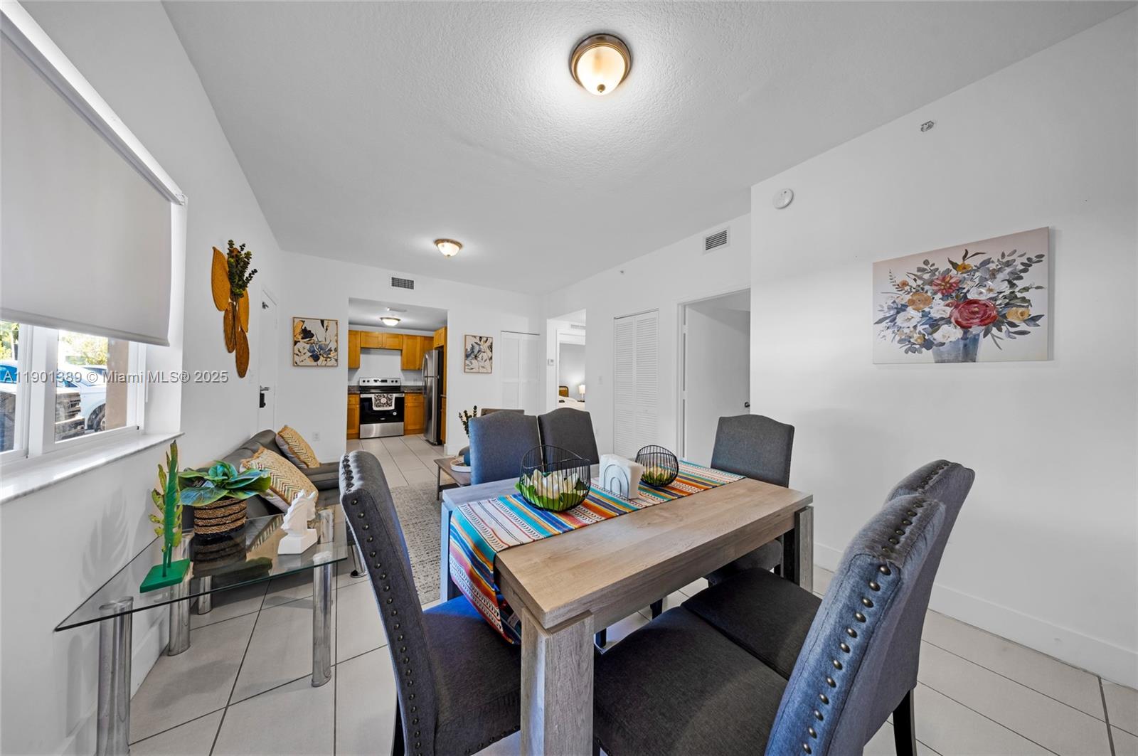 Ver detalles   /   sq. ft. $ 2025-10-23 0 foto