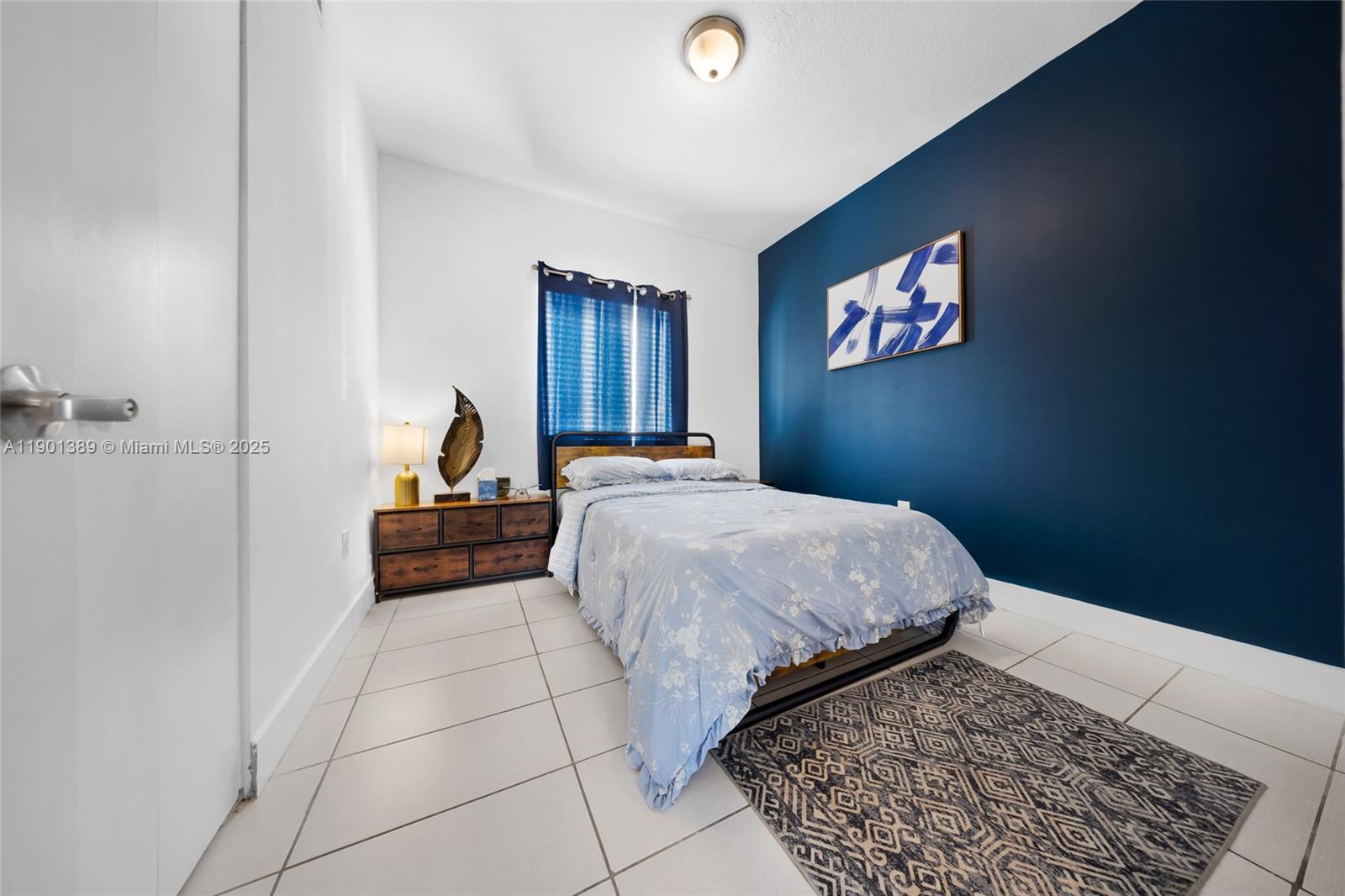 Ver detalles   /   sq. ft. $ 2025-10-23 0 foto