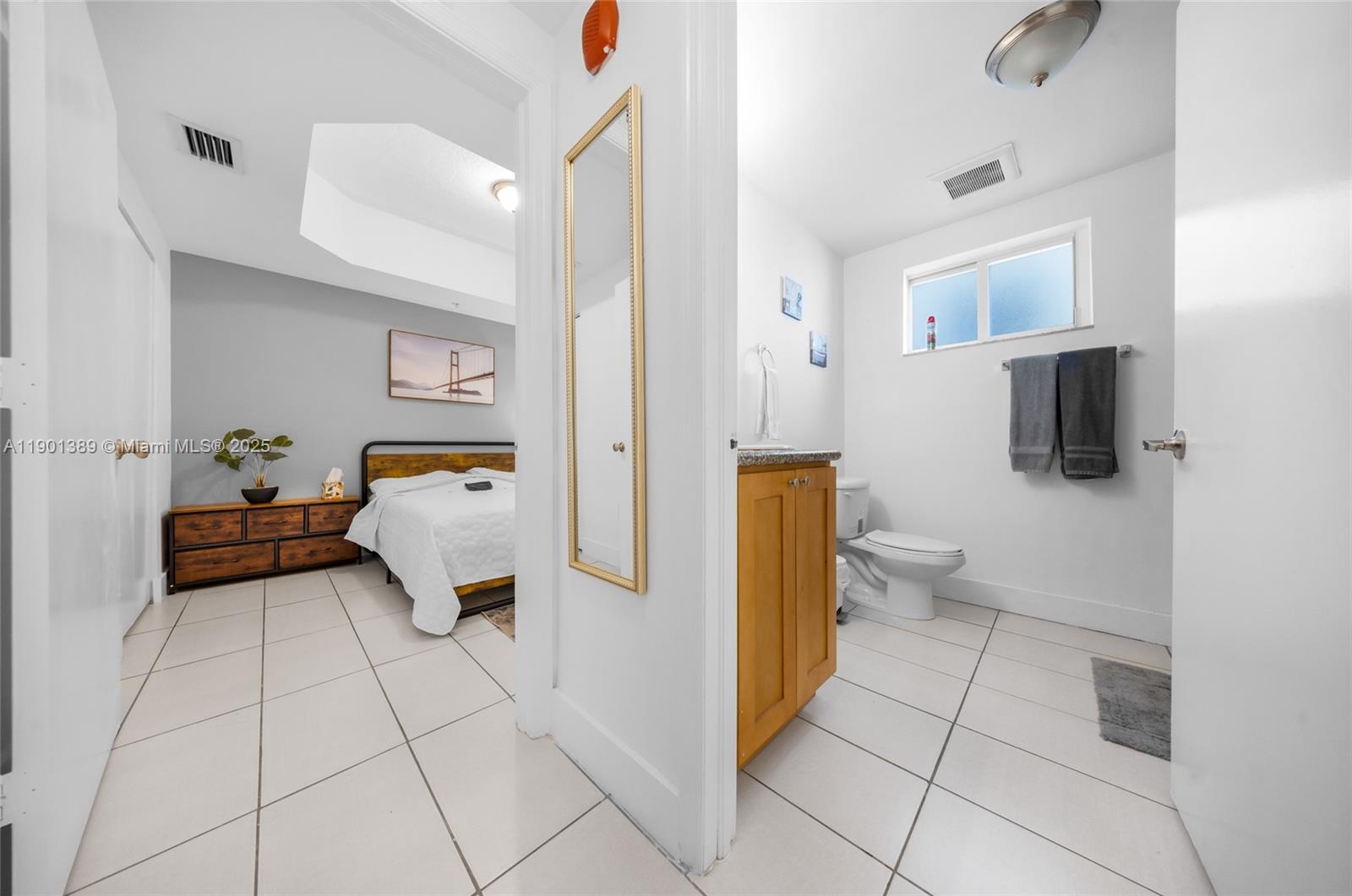 Ver detalles   /   sq. ft. $ 2025-10-23 0 foto