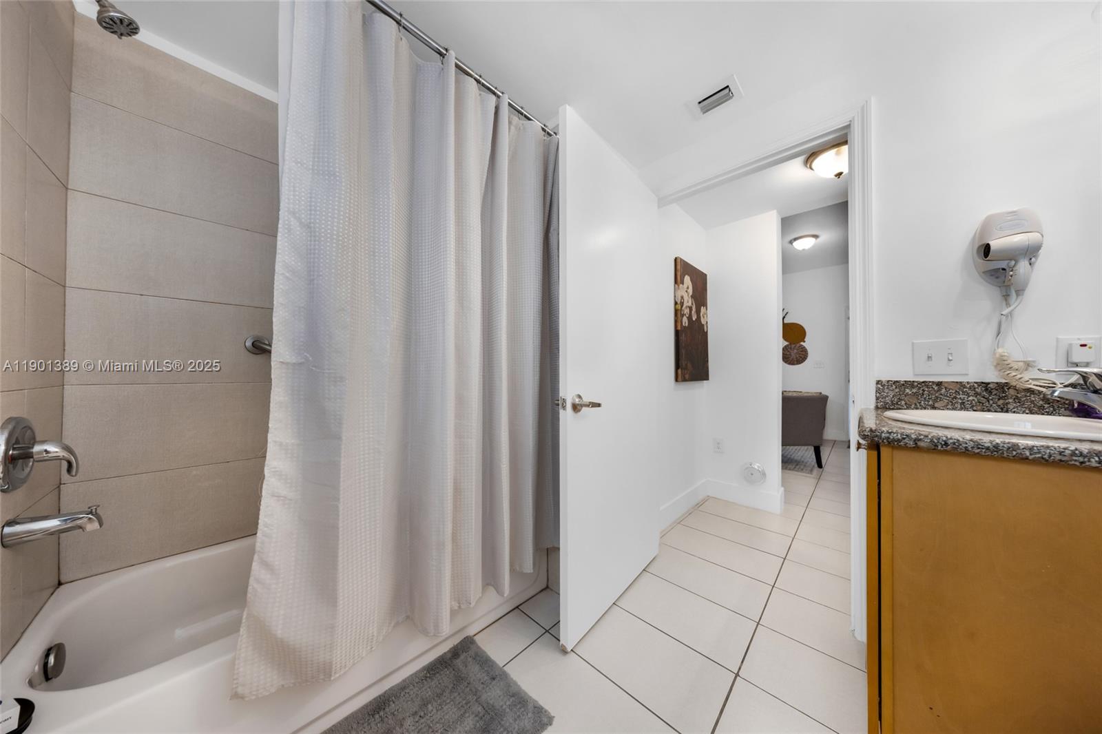 Ver detalles   /   sq. ft. $ 2025-10-23 0 foto