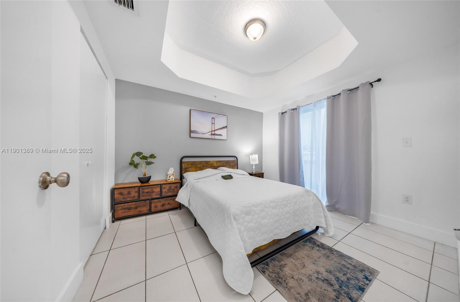 Ver detalles   /   sq. ft. $ 2025-10-23 0 foto